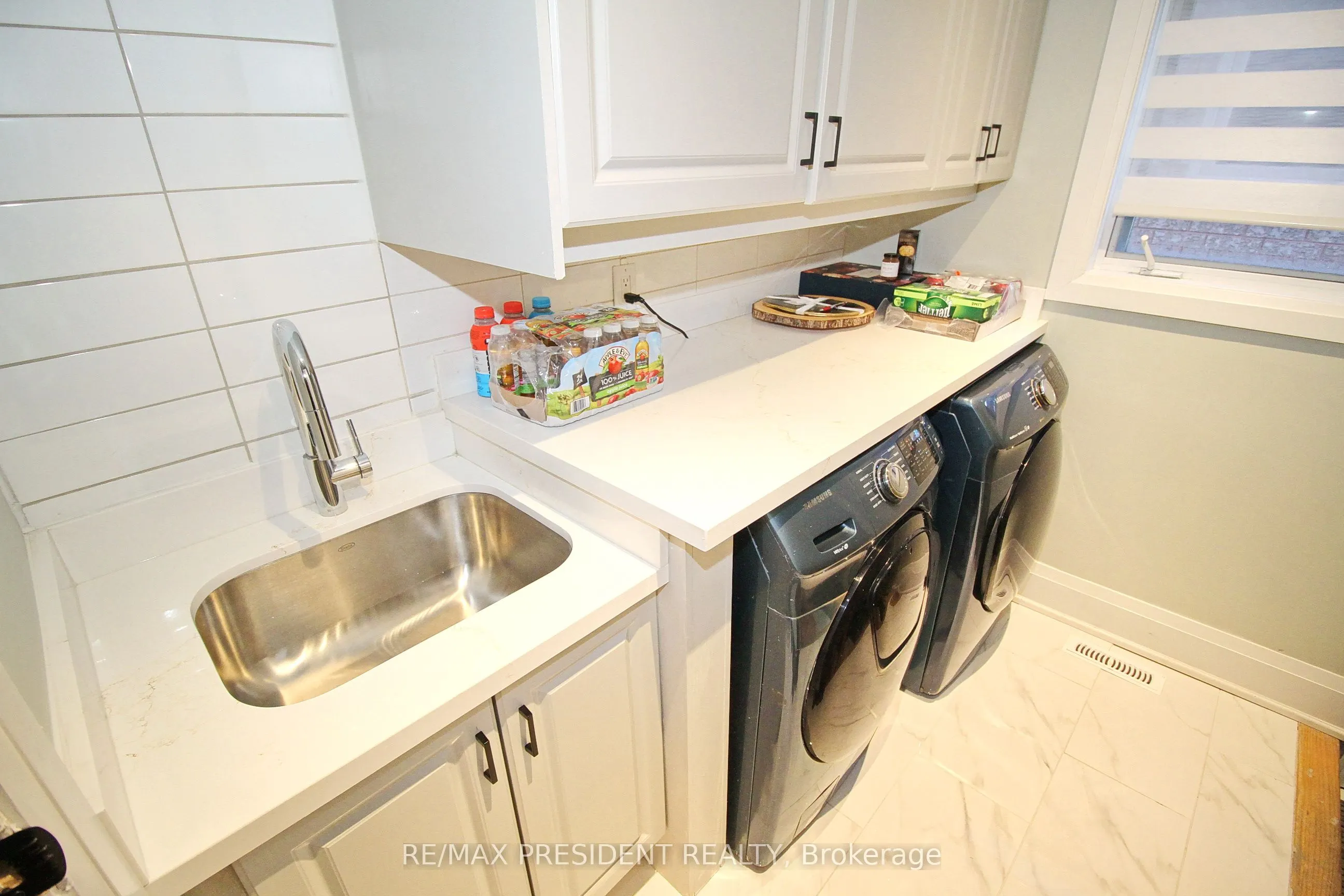 32 Deerglen Drive
