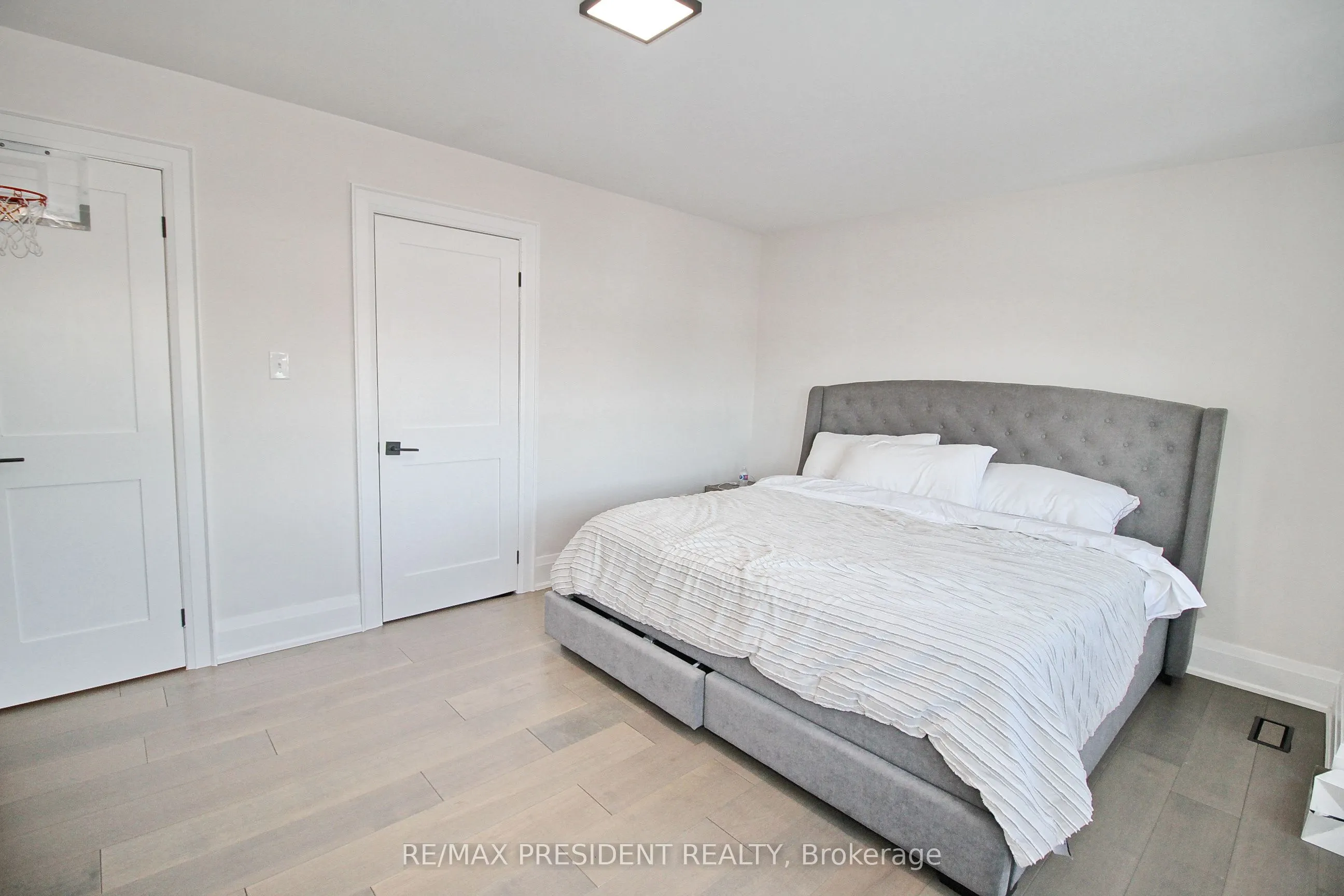 32 Deerglen Drive