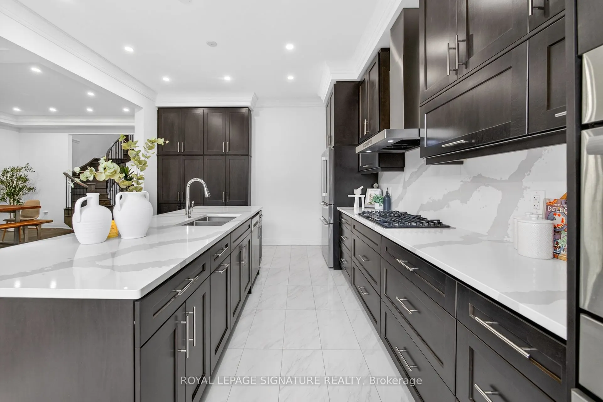 1493 Ford Strathy Crescent
