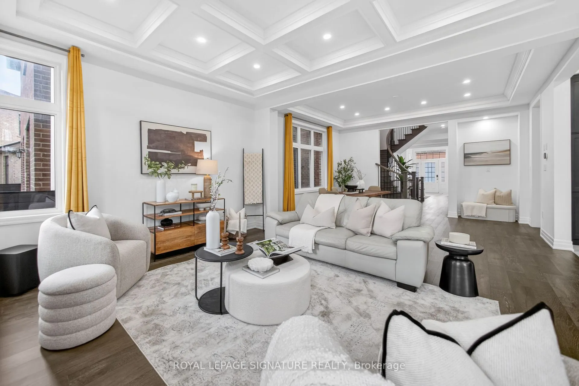 1493 Ford Strathy Crescent