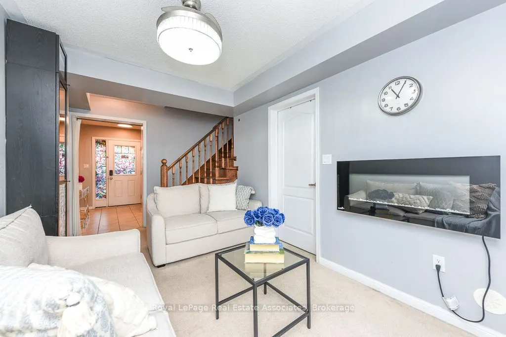 6 Ventura Avenue #2