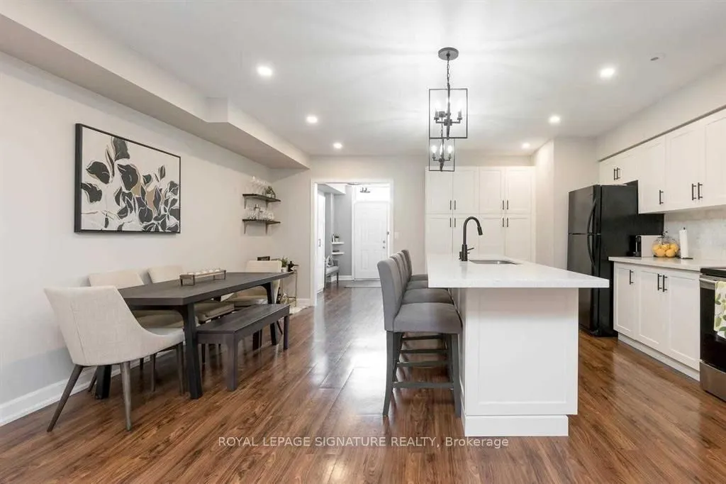 3400 Lake Shore Boulevard W #102