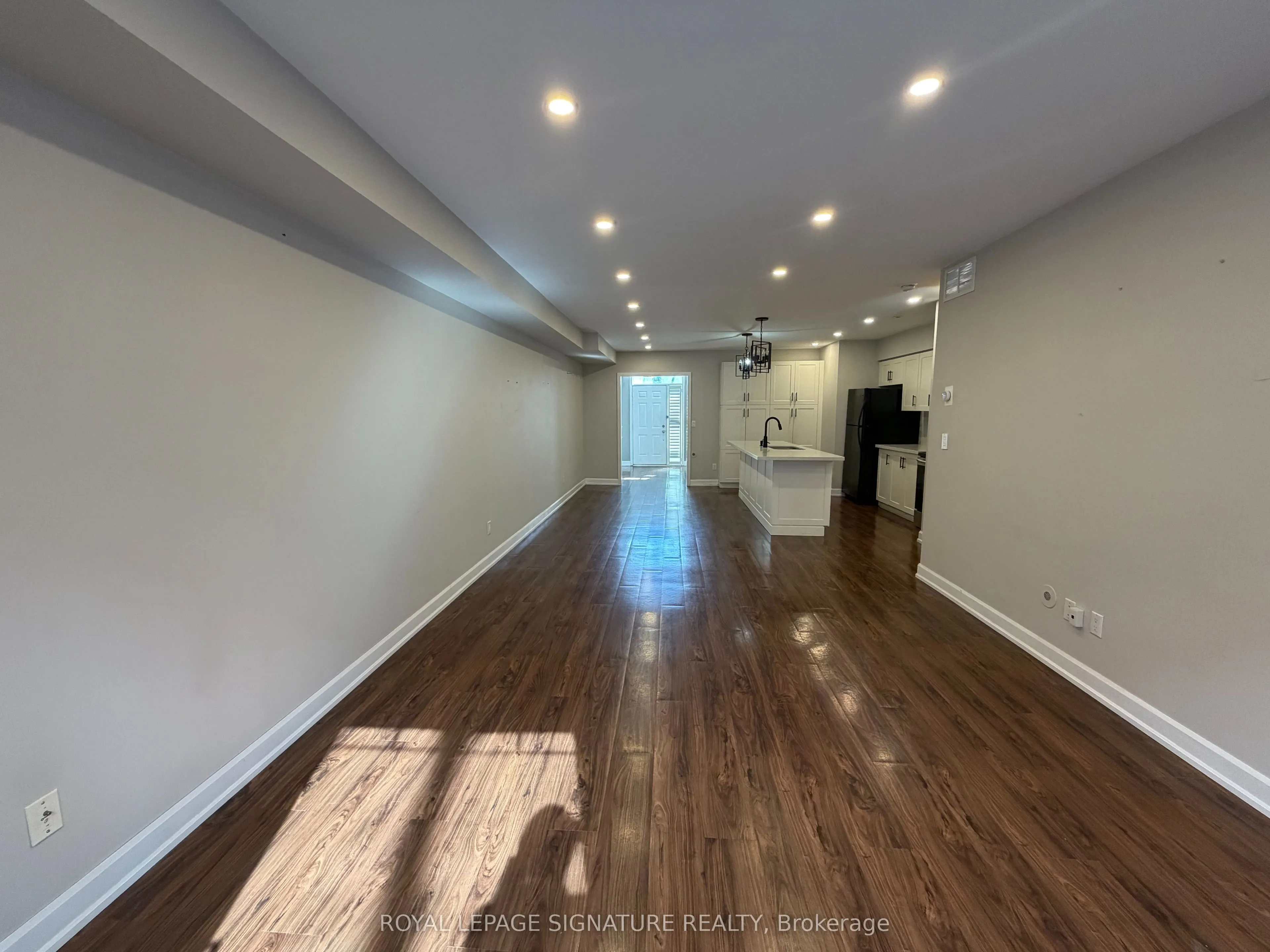 3400 Lake Shore Boulevard W #102