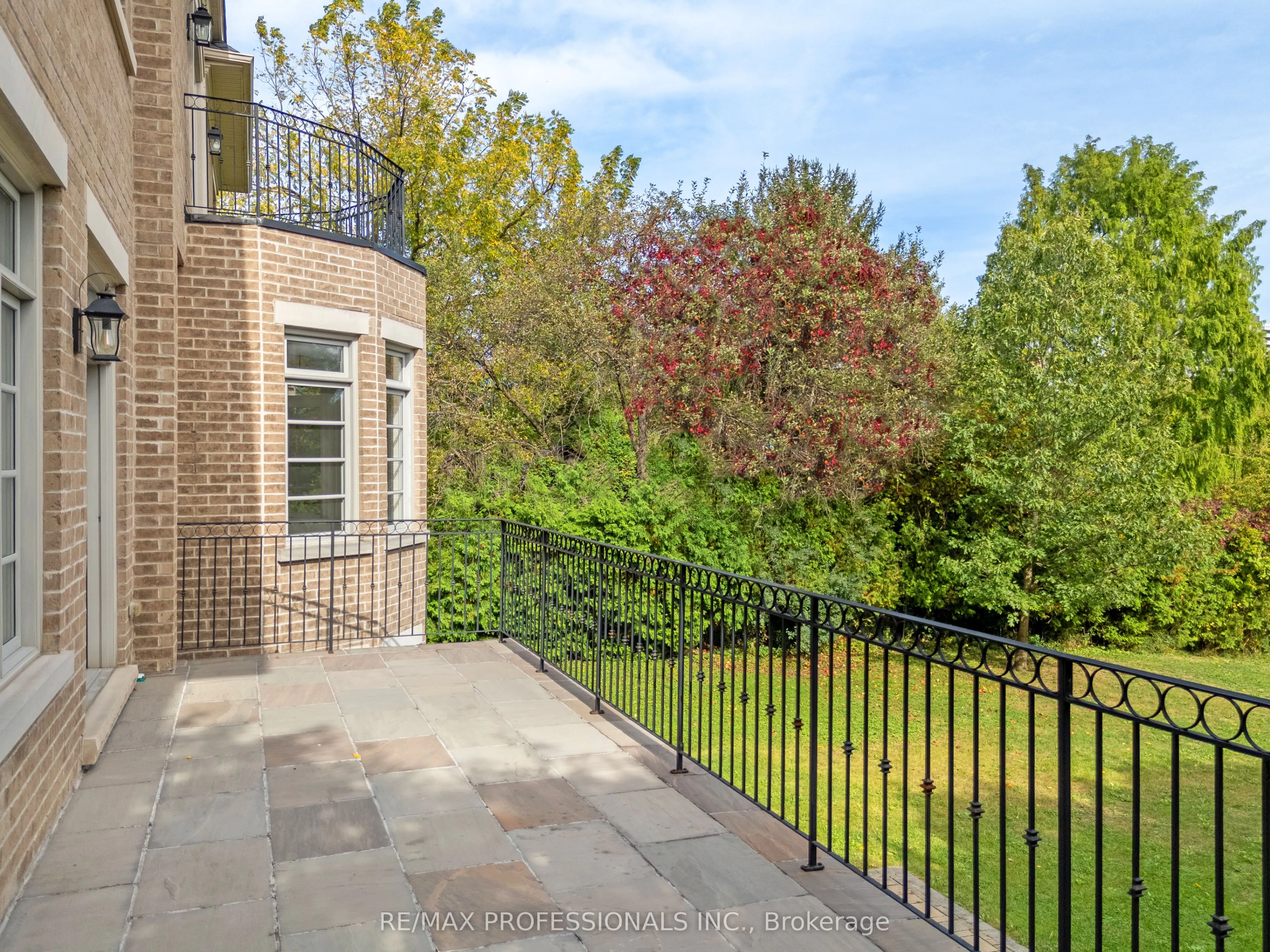 191 Edenbridge Drive