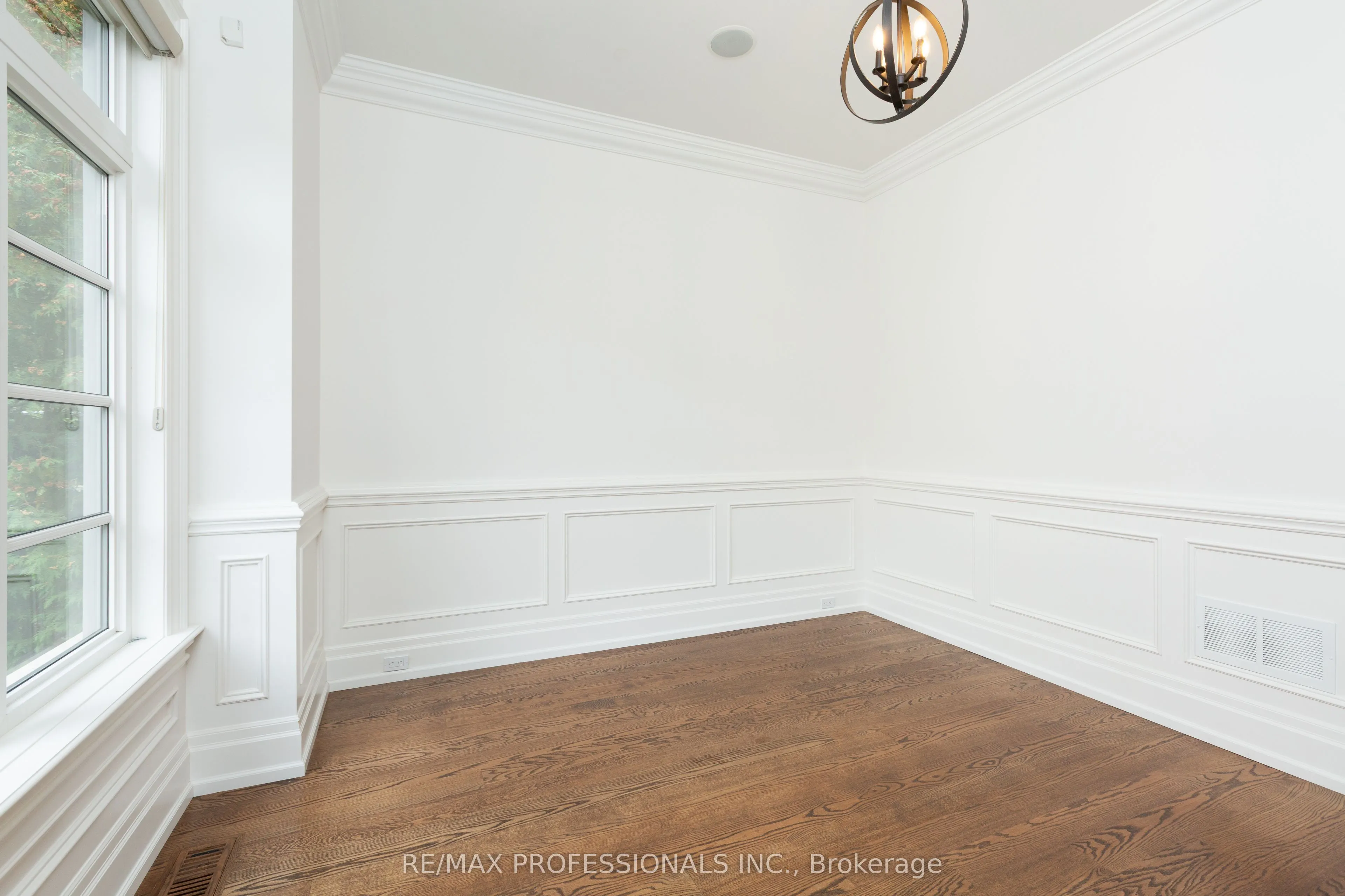 191 Edenbridge Drive