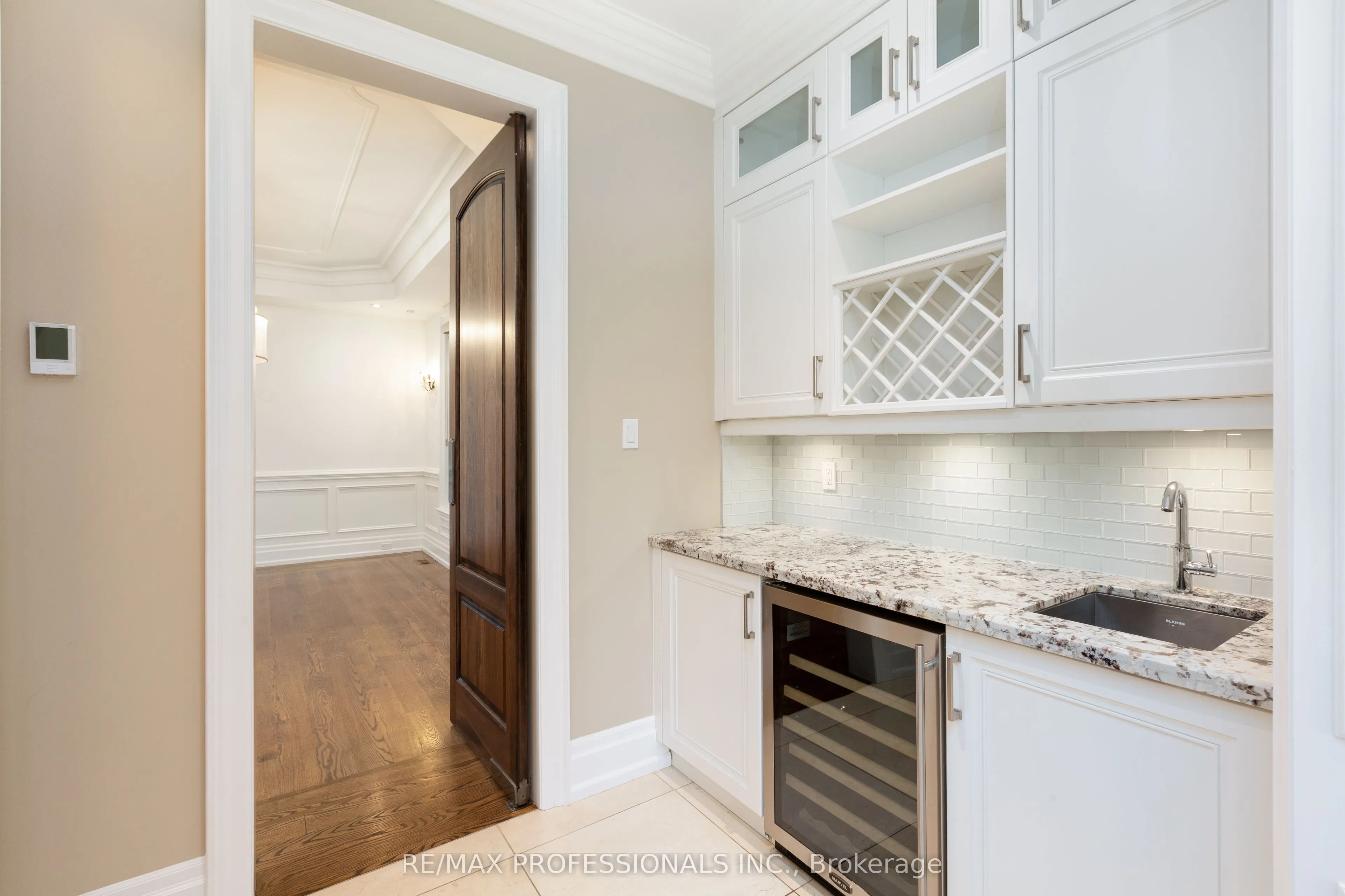 191 Edenbridge Drive
