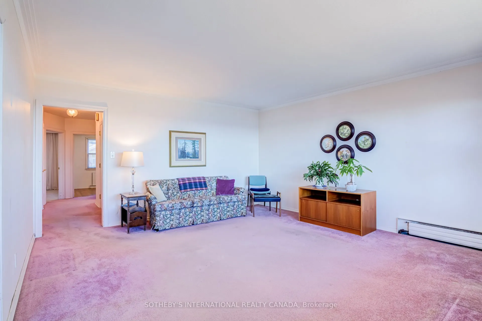 407 Lake Promenade