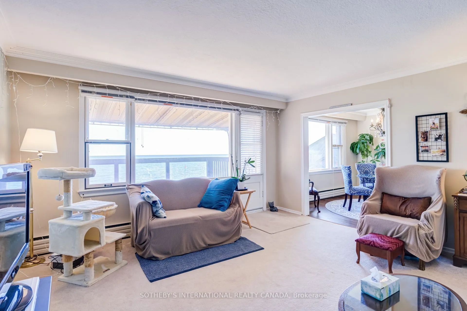 407 Lake Promenade