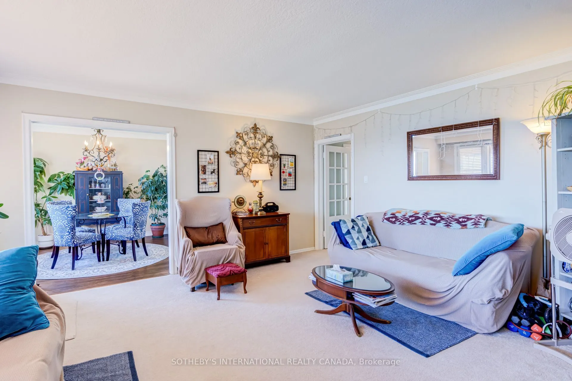 407 Lake Promenade
