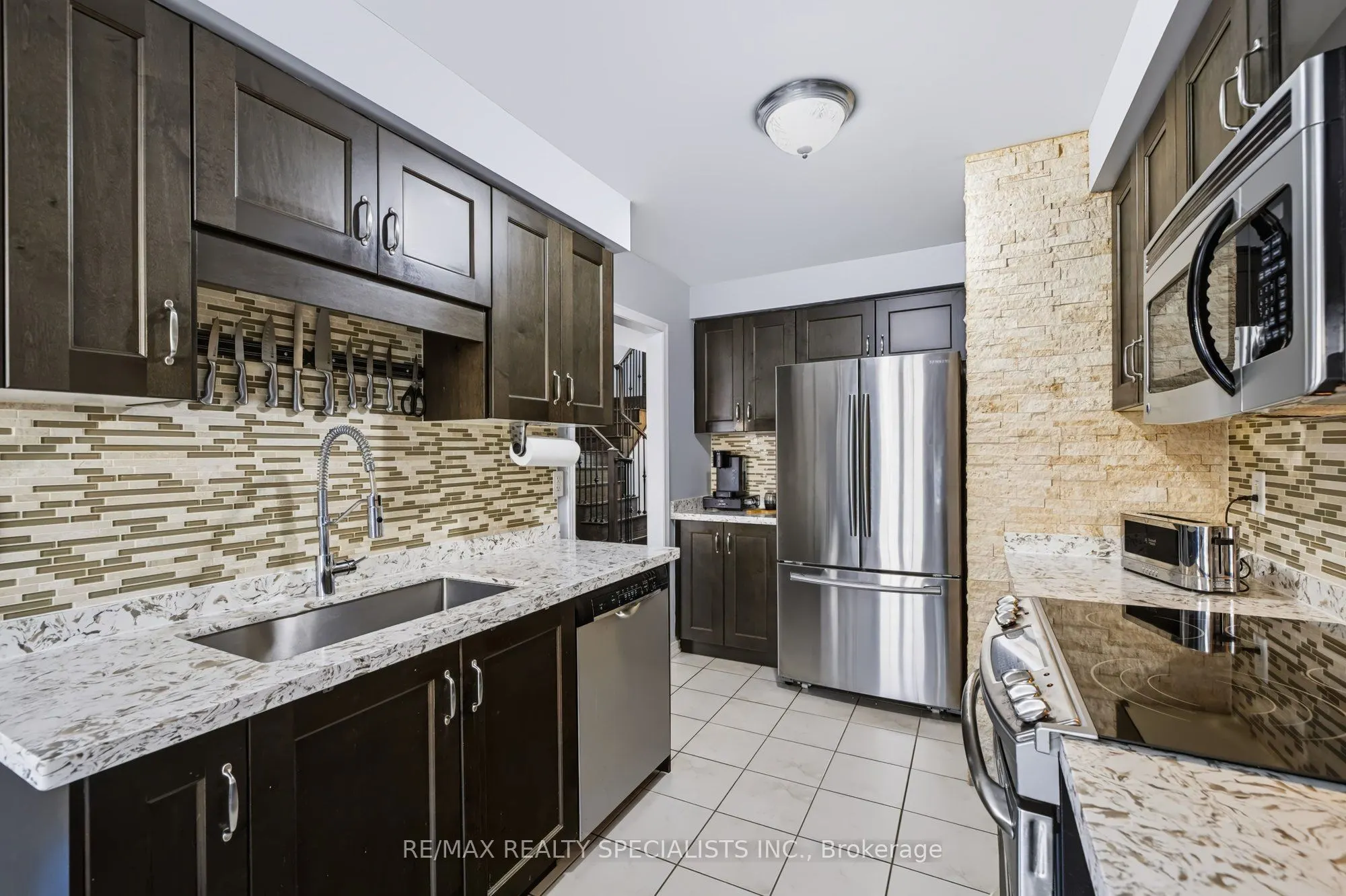 1379 Brandon Terrace