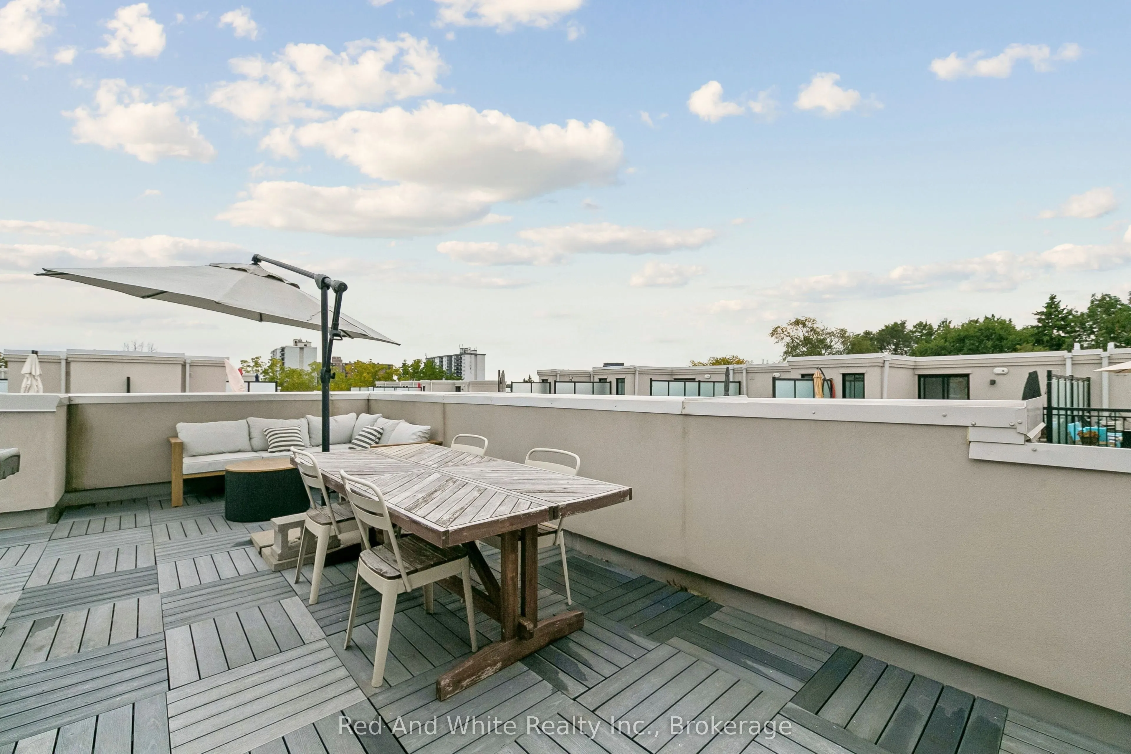 665 Cricklewood Drive #703