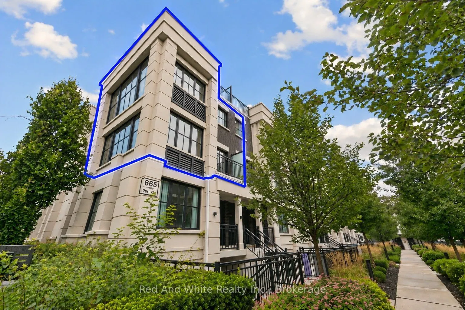 665 Cricklewood Drive #703