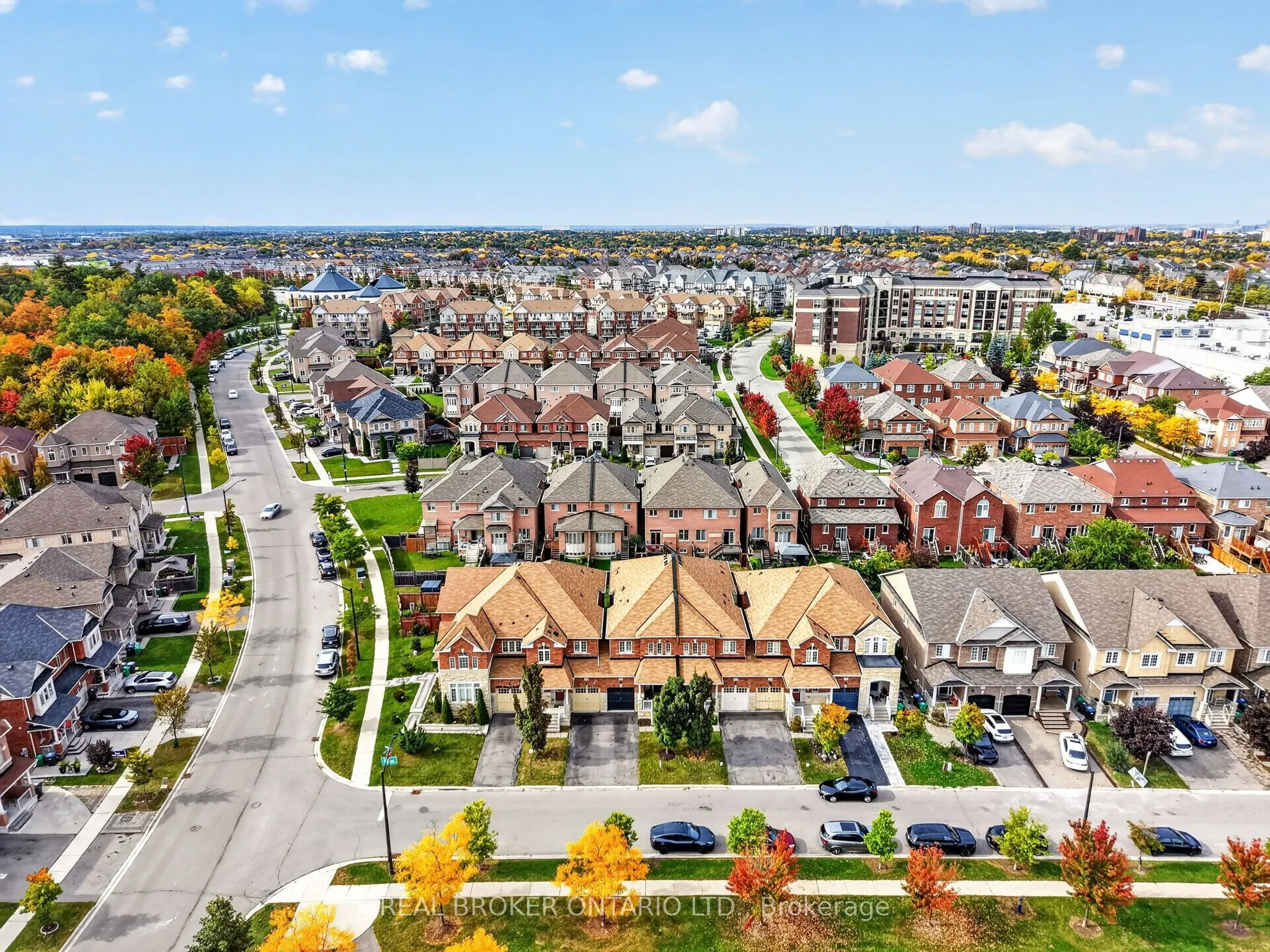 3231 Stoney Crescent