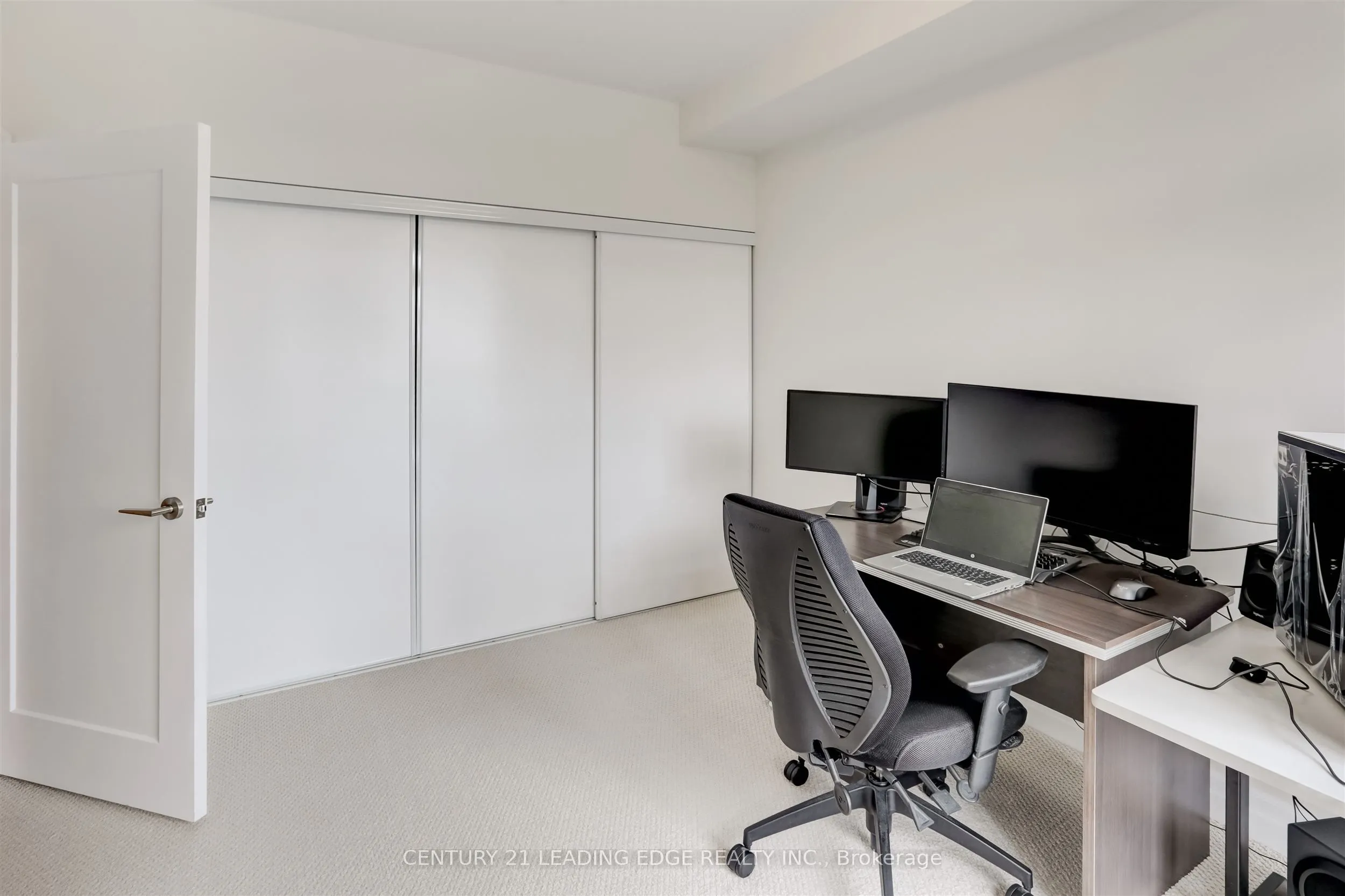 1180 Cawthra Road #106
