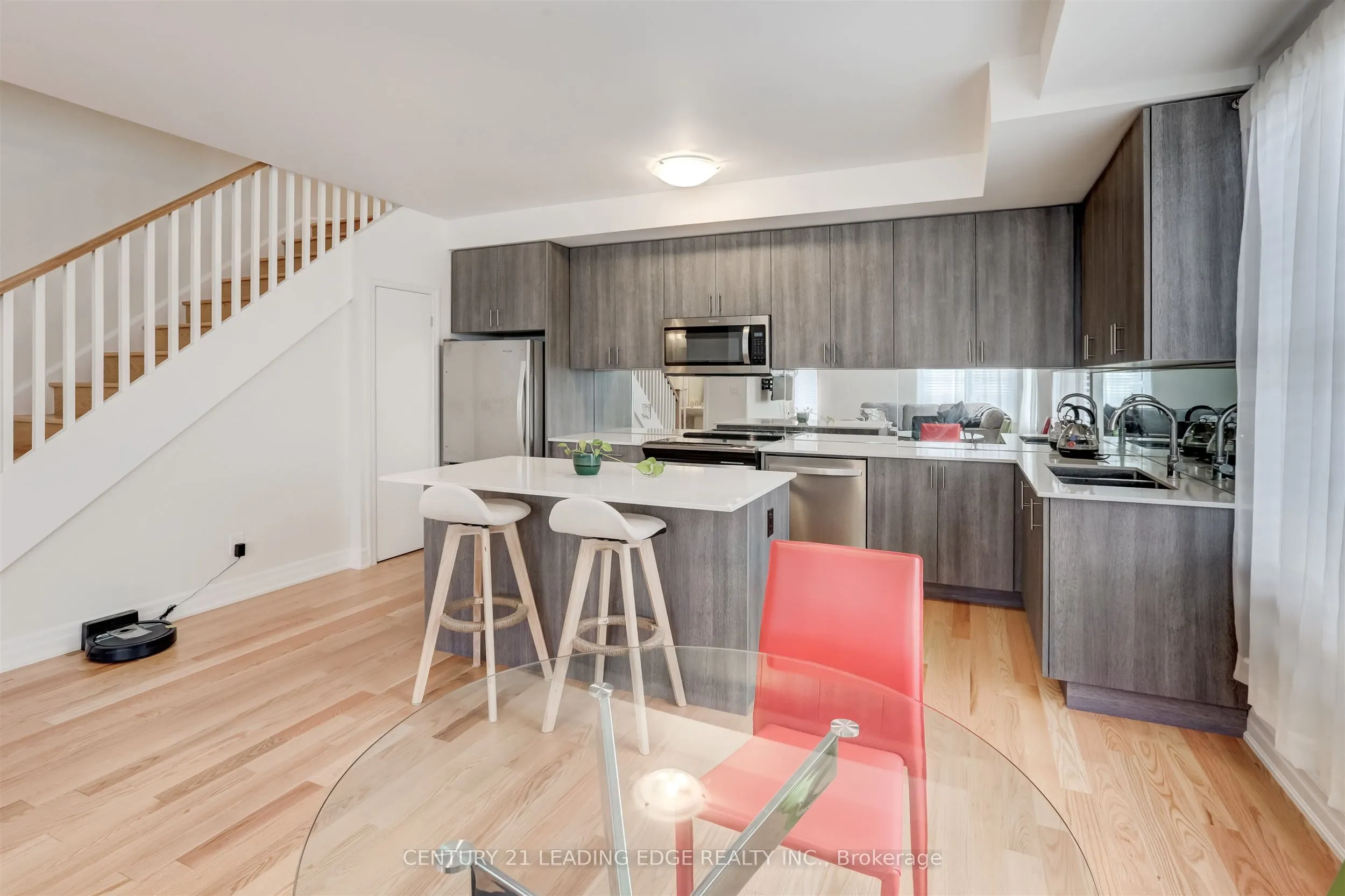 1180 Cawthra Road #106