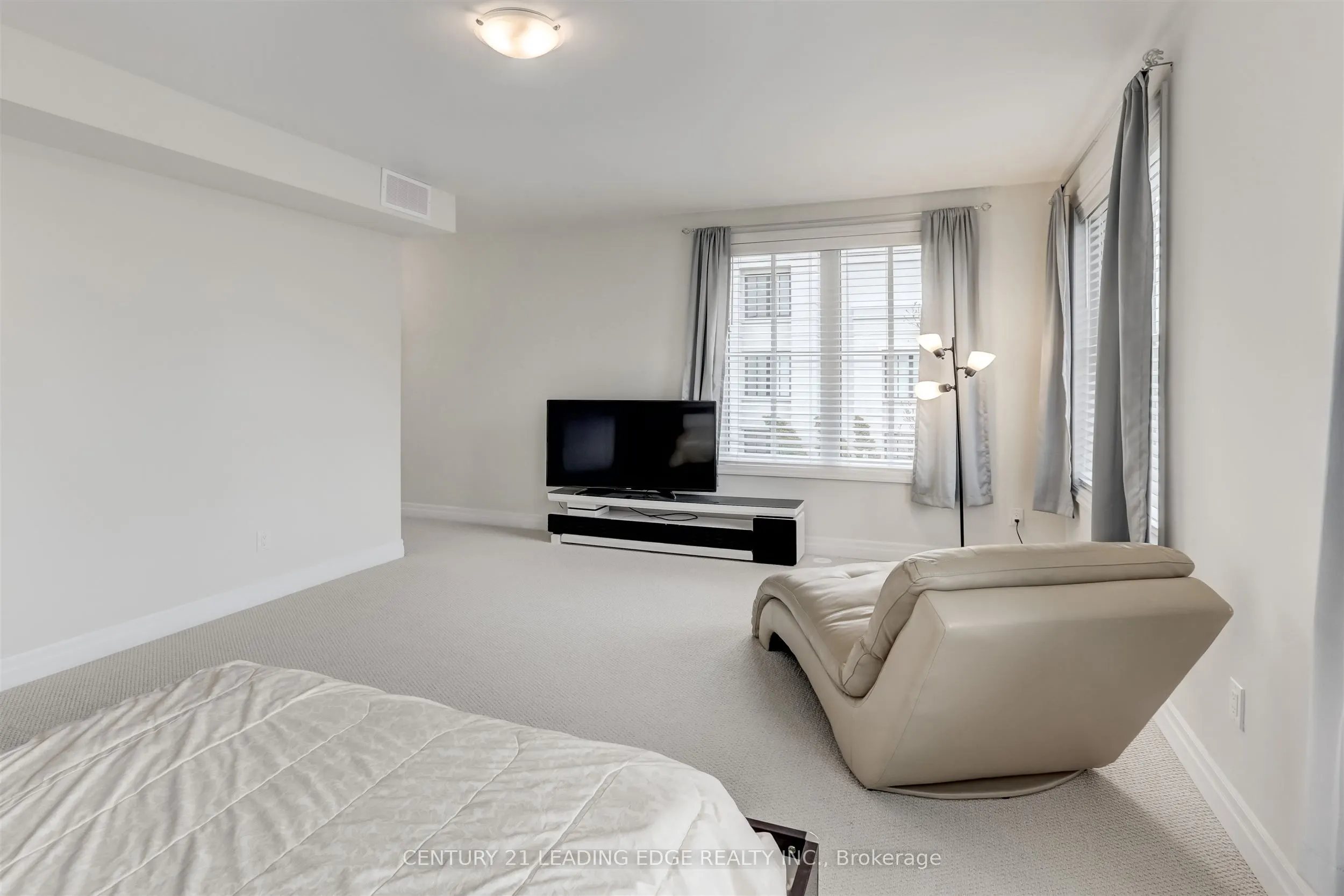 1180 Cawthra Road #106