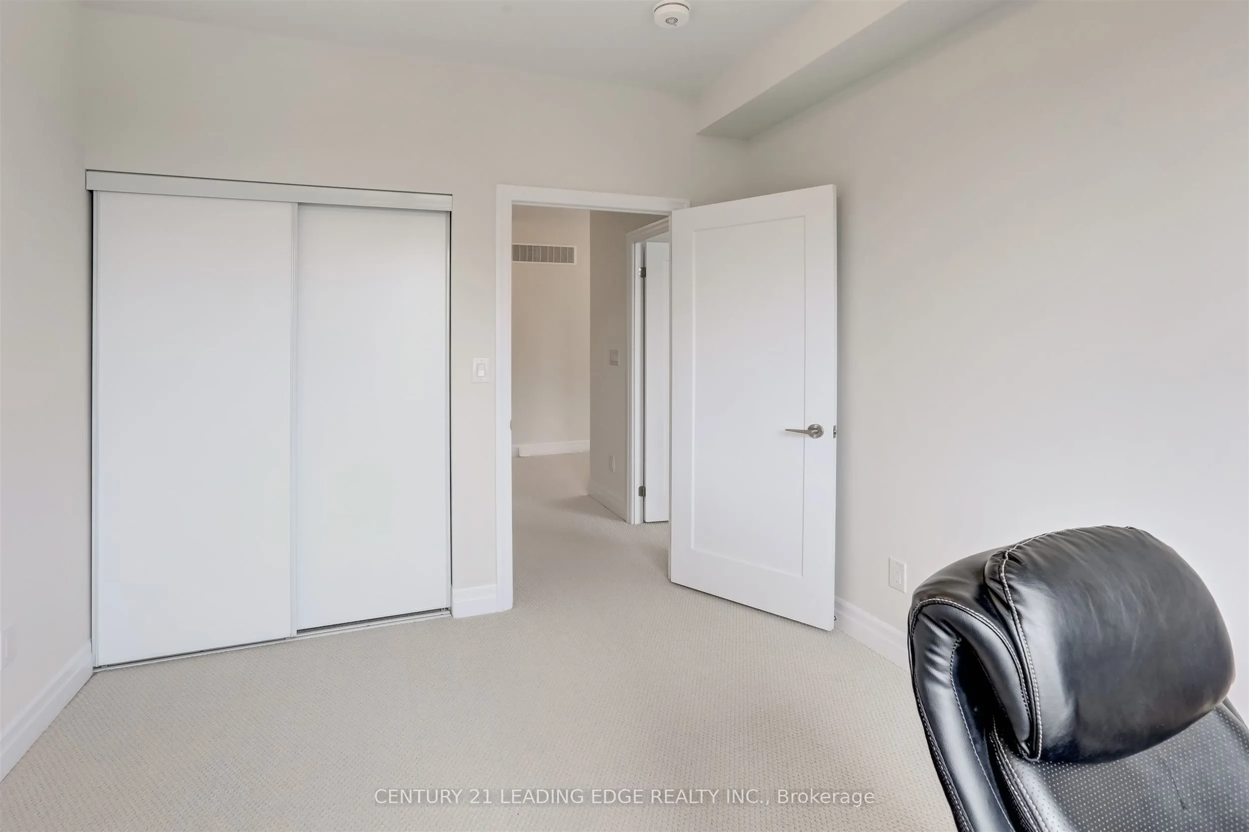 1180 Cawthra Road #106