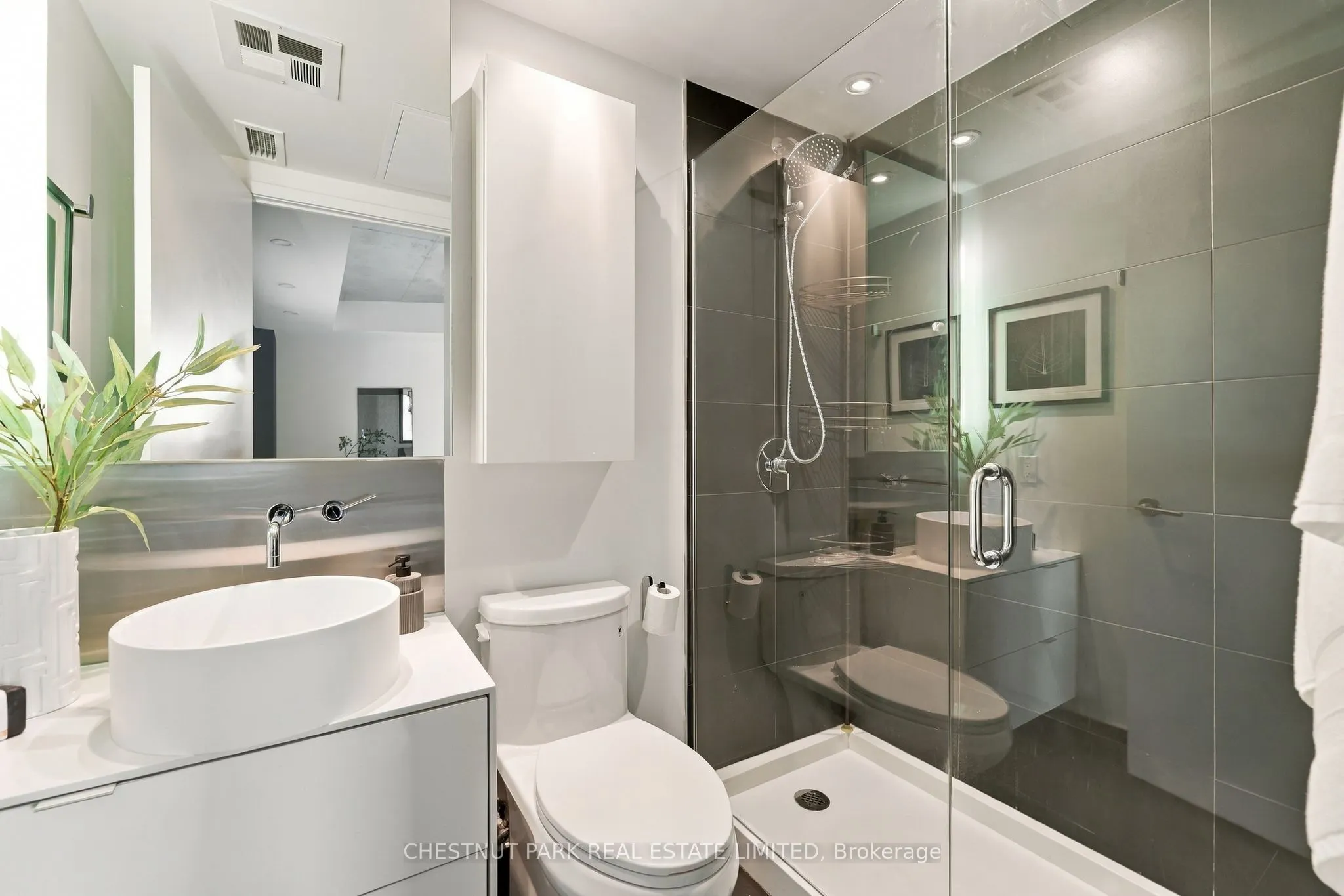 383 Sorauren Avenue #317