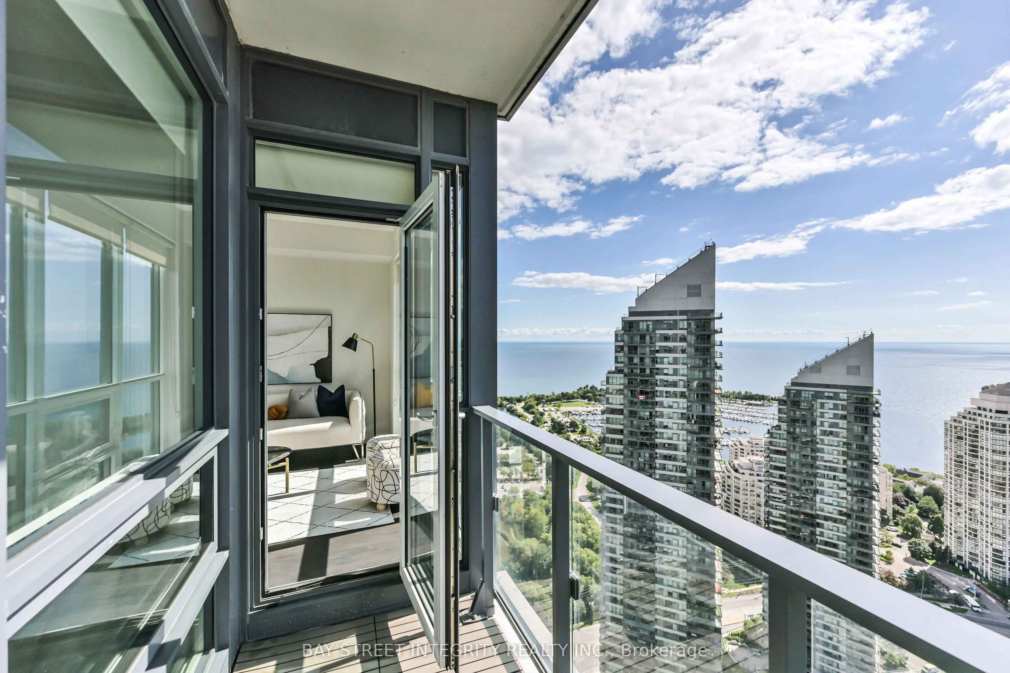 2220 Lakeshore Boulevard W #4301