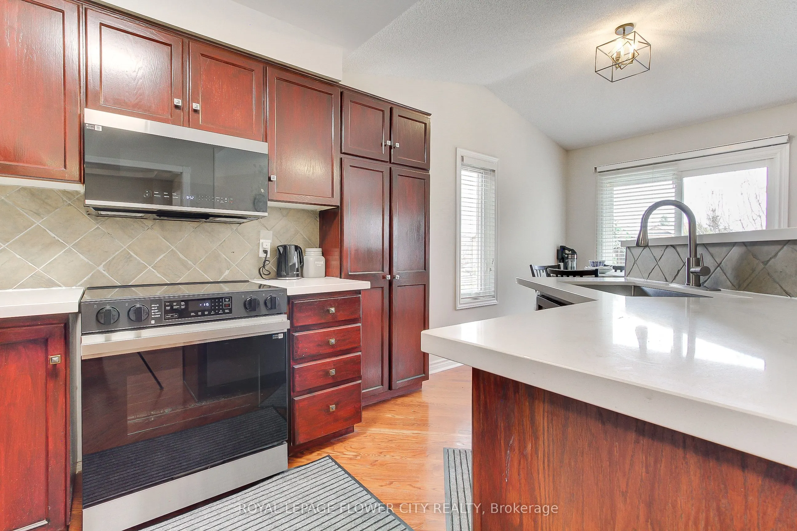 6692 Meteor Court