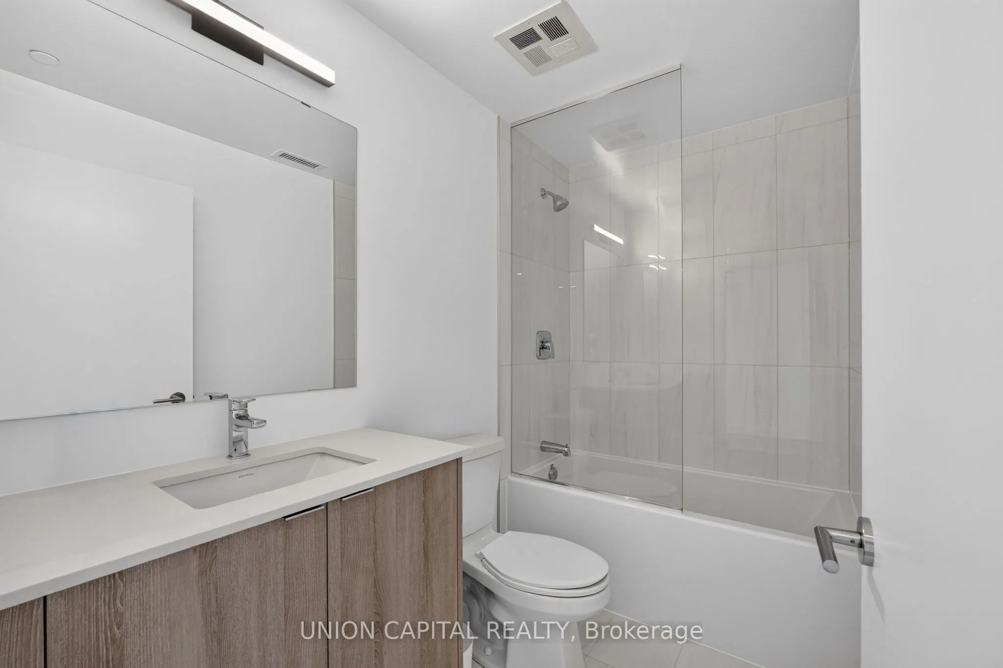 1660 Bloor Street W #910