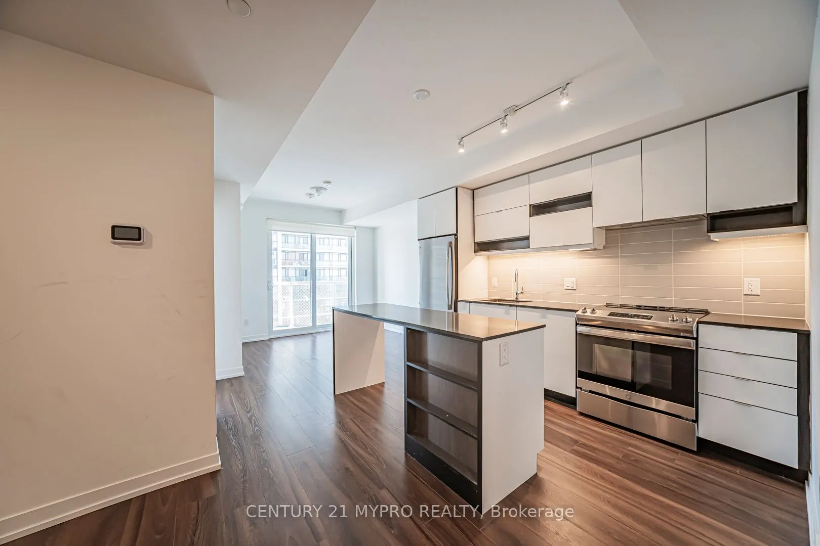 4065 Confederation Parkway #2801