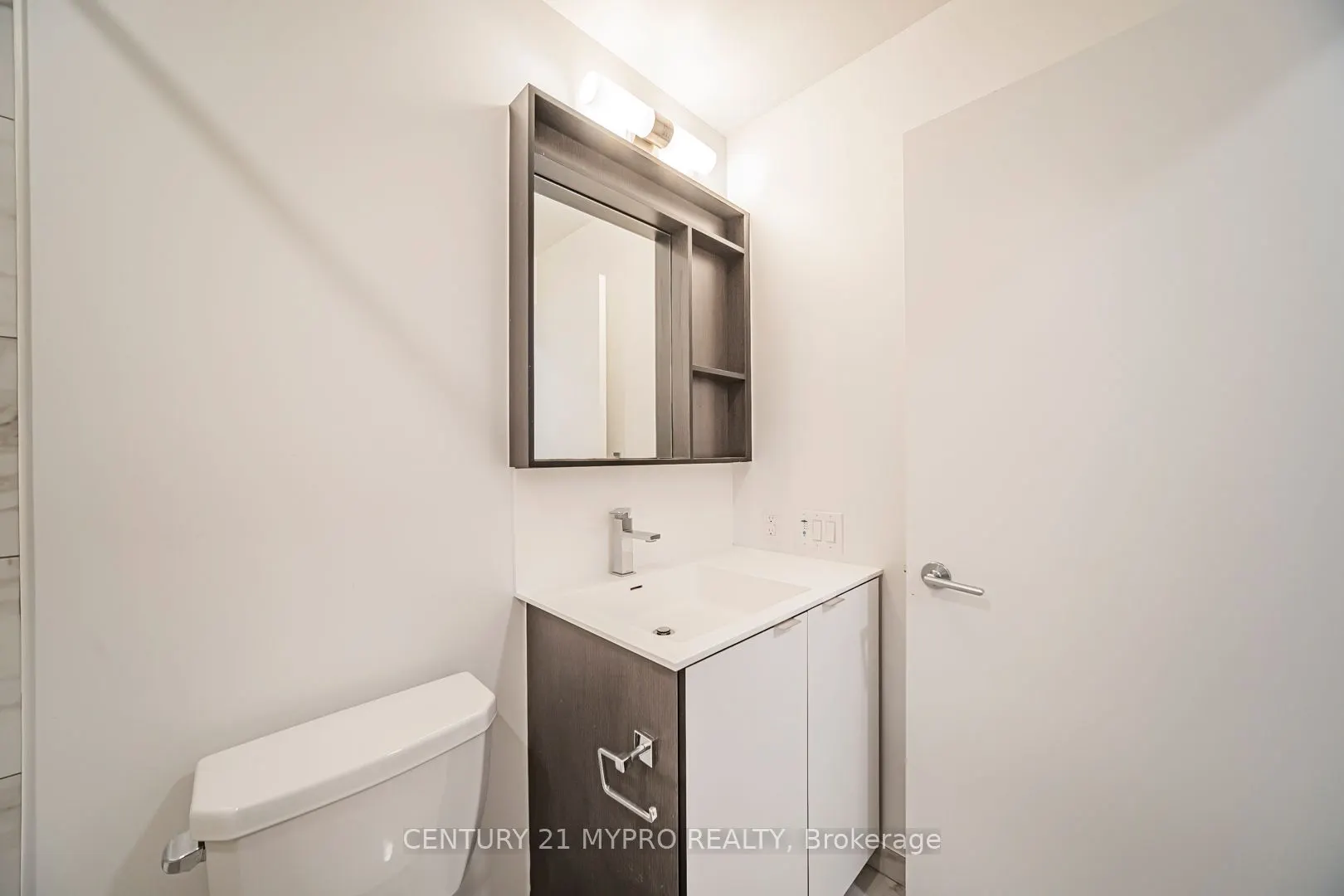 4065 Confederation Parkway #2801