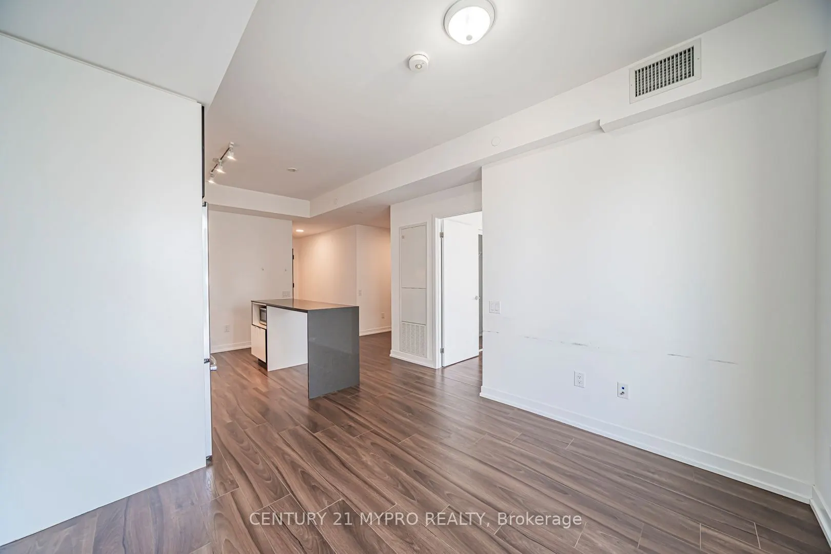4065 Confederation Parkway #2801