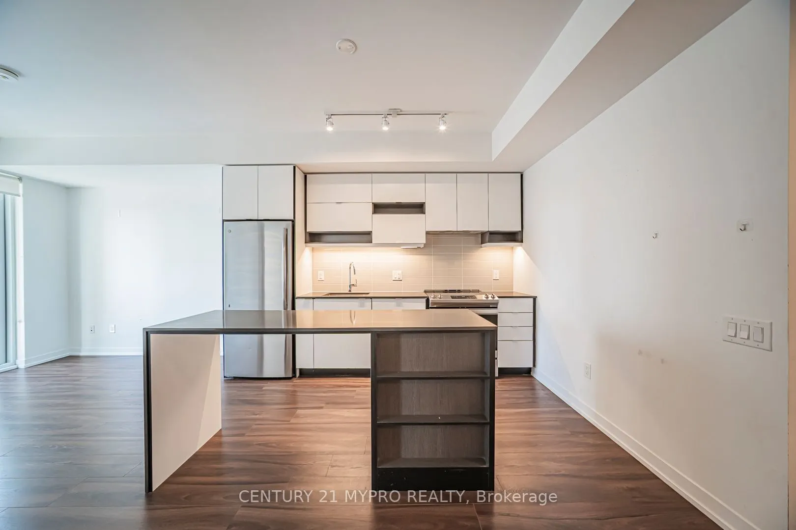 4065 Confederation Parkway #2801