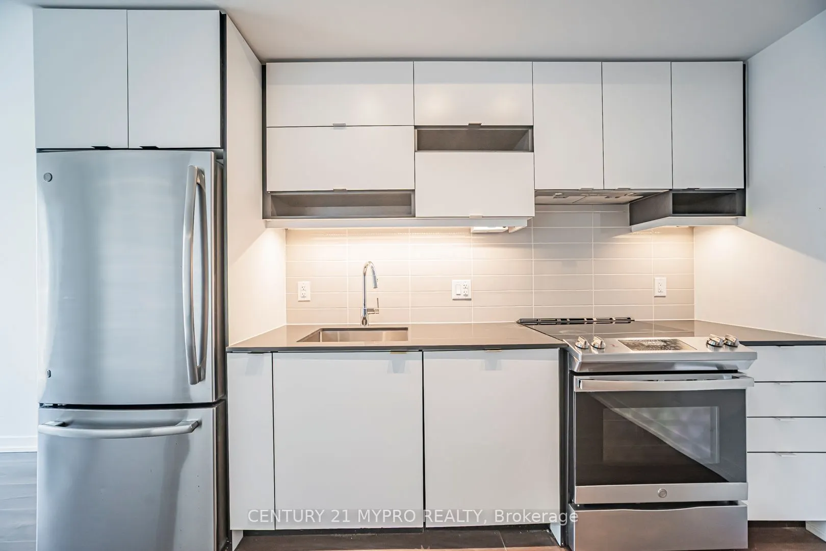4065 Confederation Parkway #2801