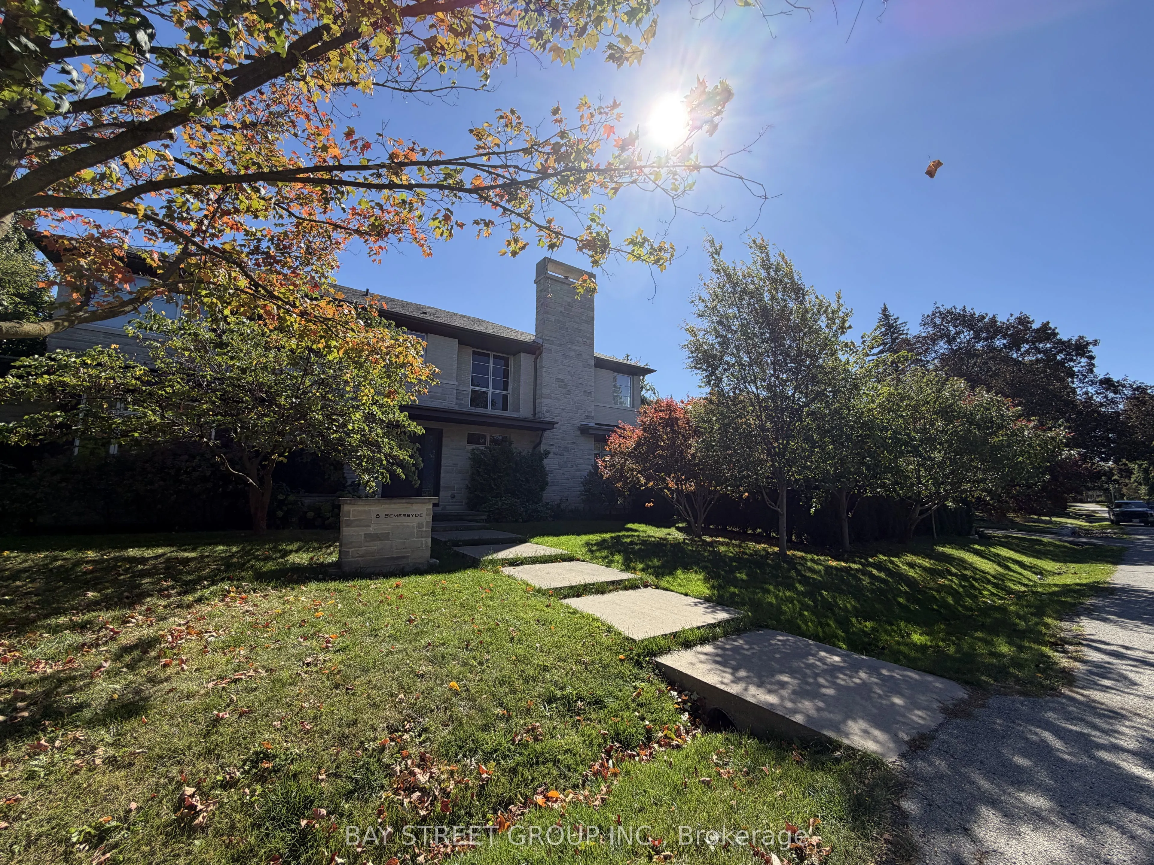 6 Bemersyde Drive