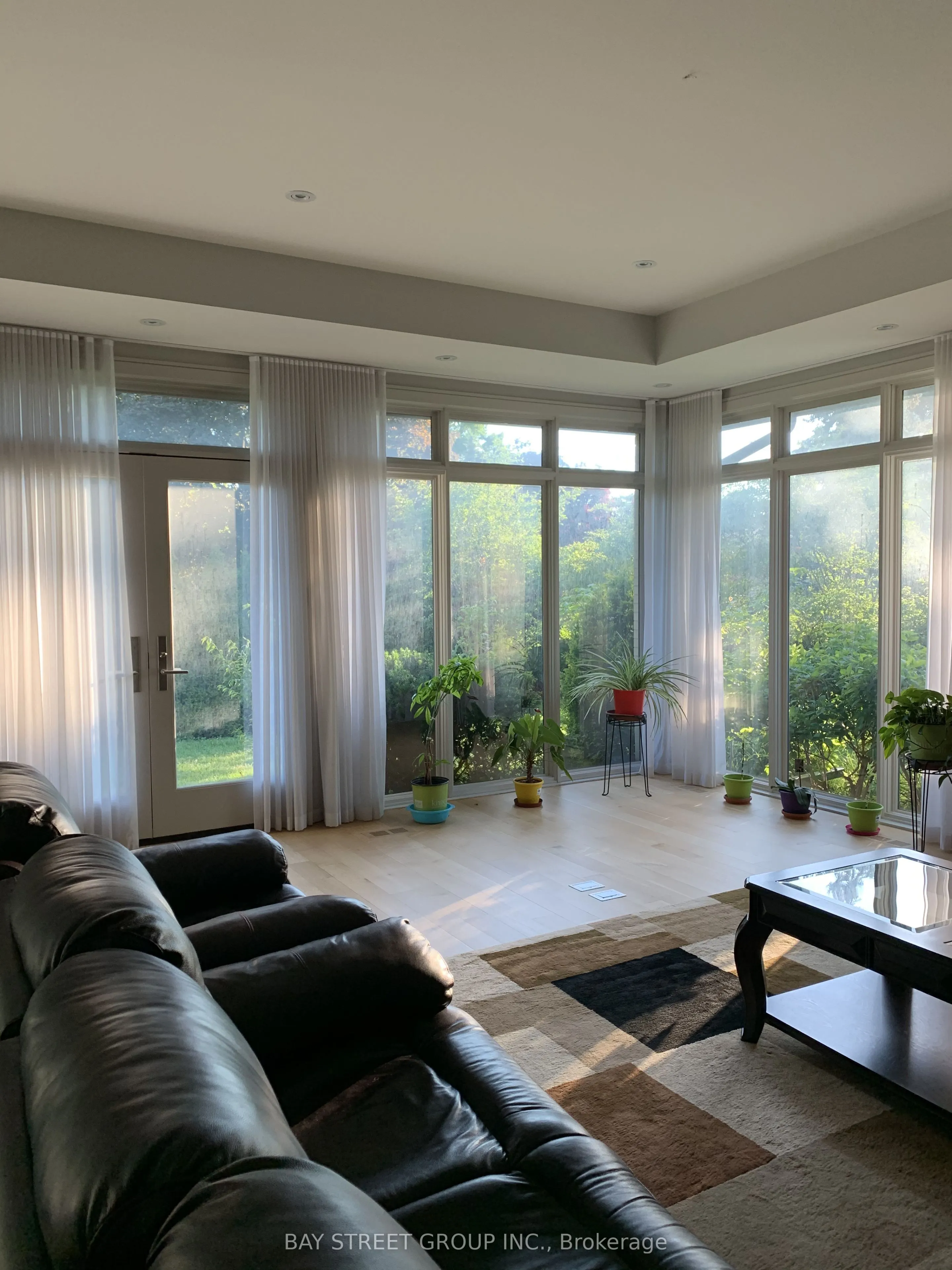 6 Bemersyde Drive