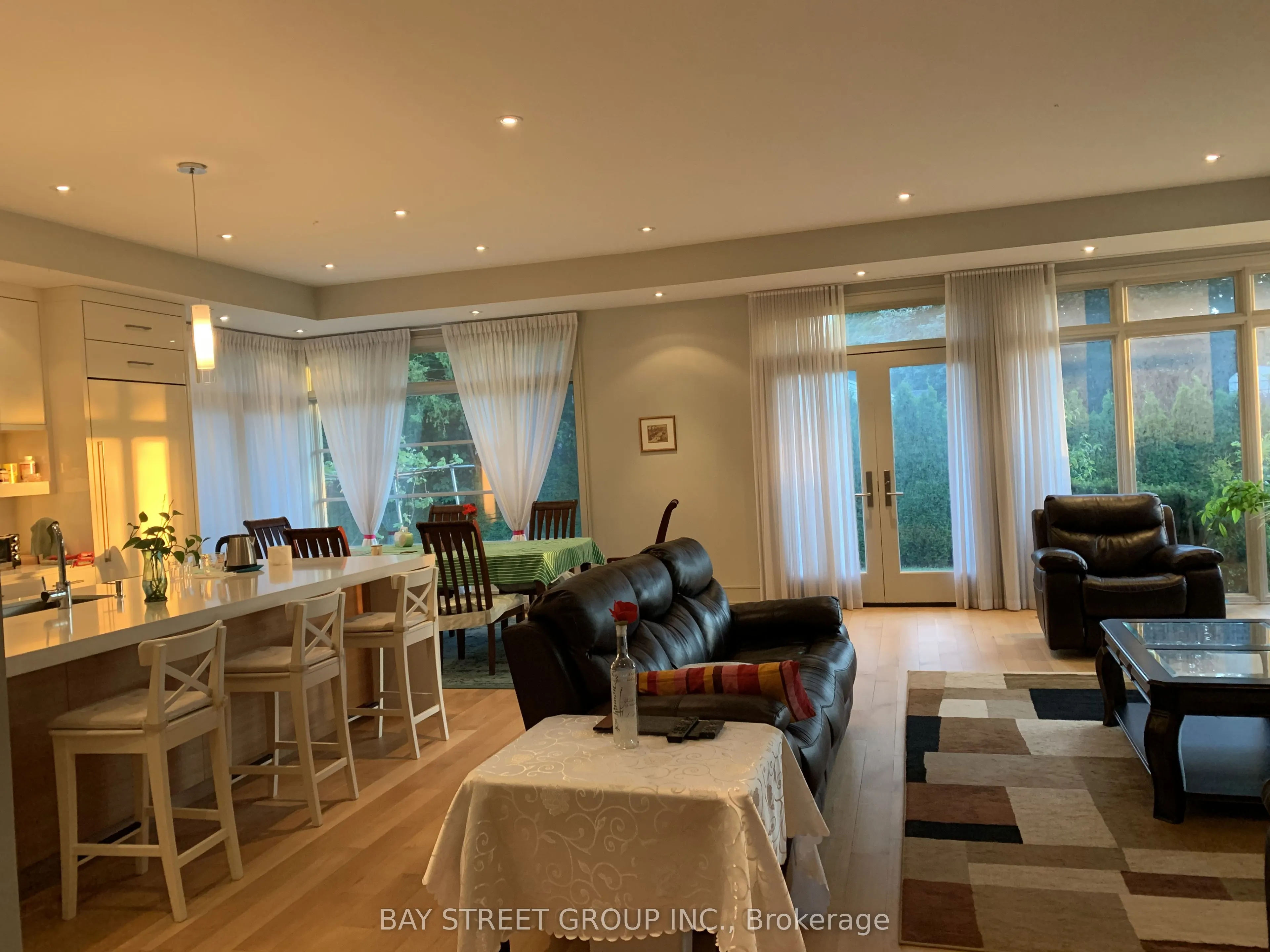 6 Bemersyde Drive
