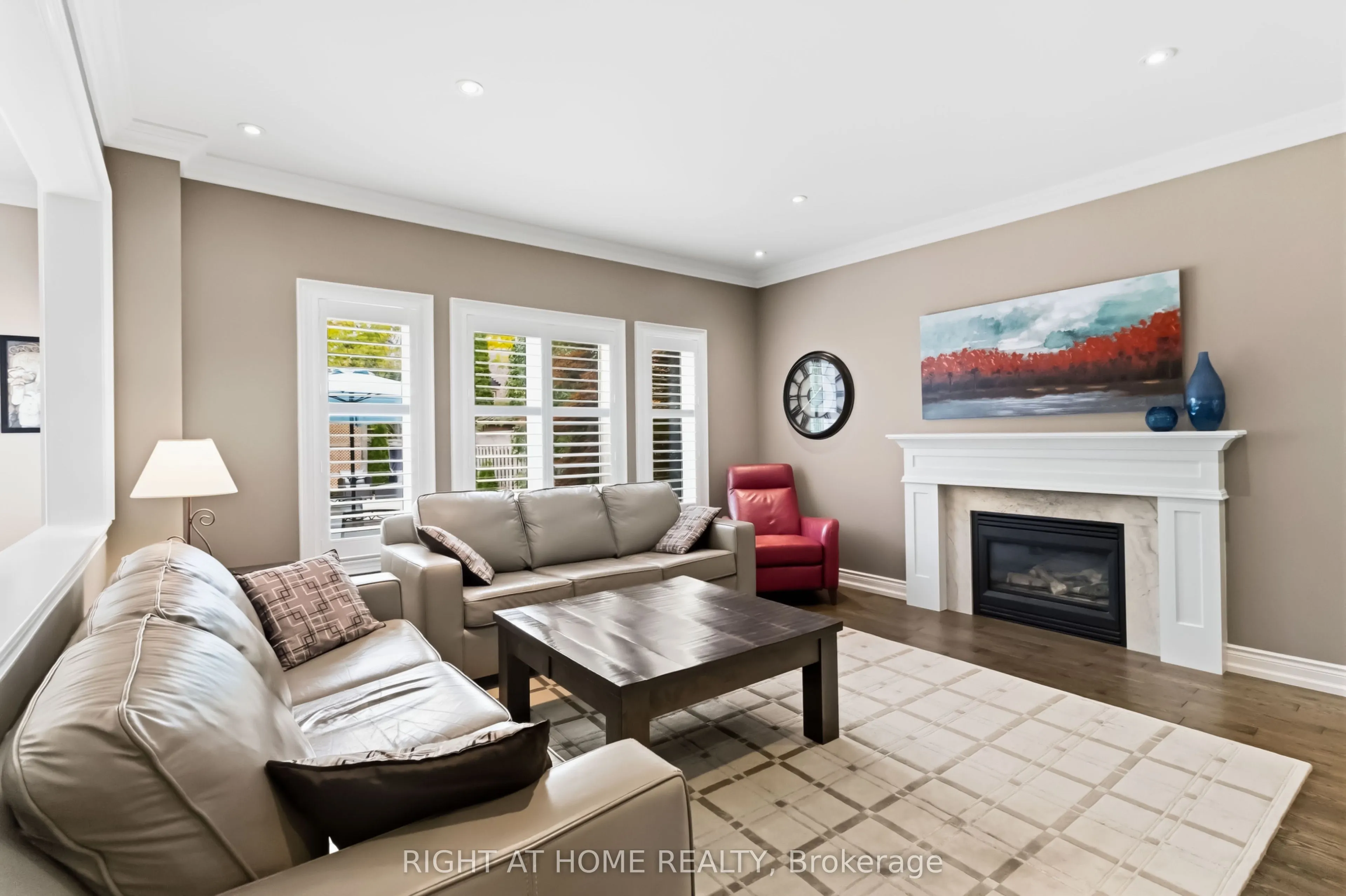1213 Lindenrock Drive