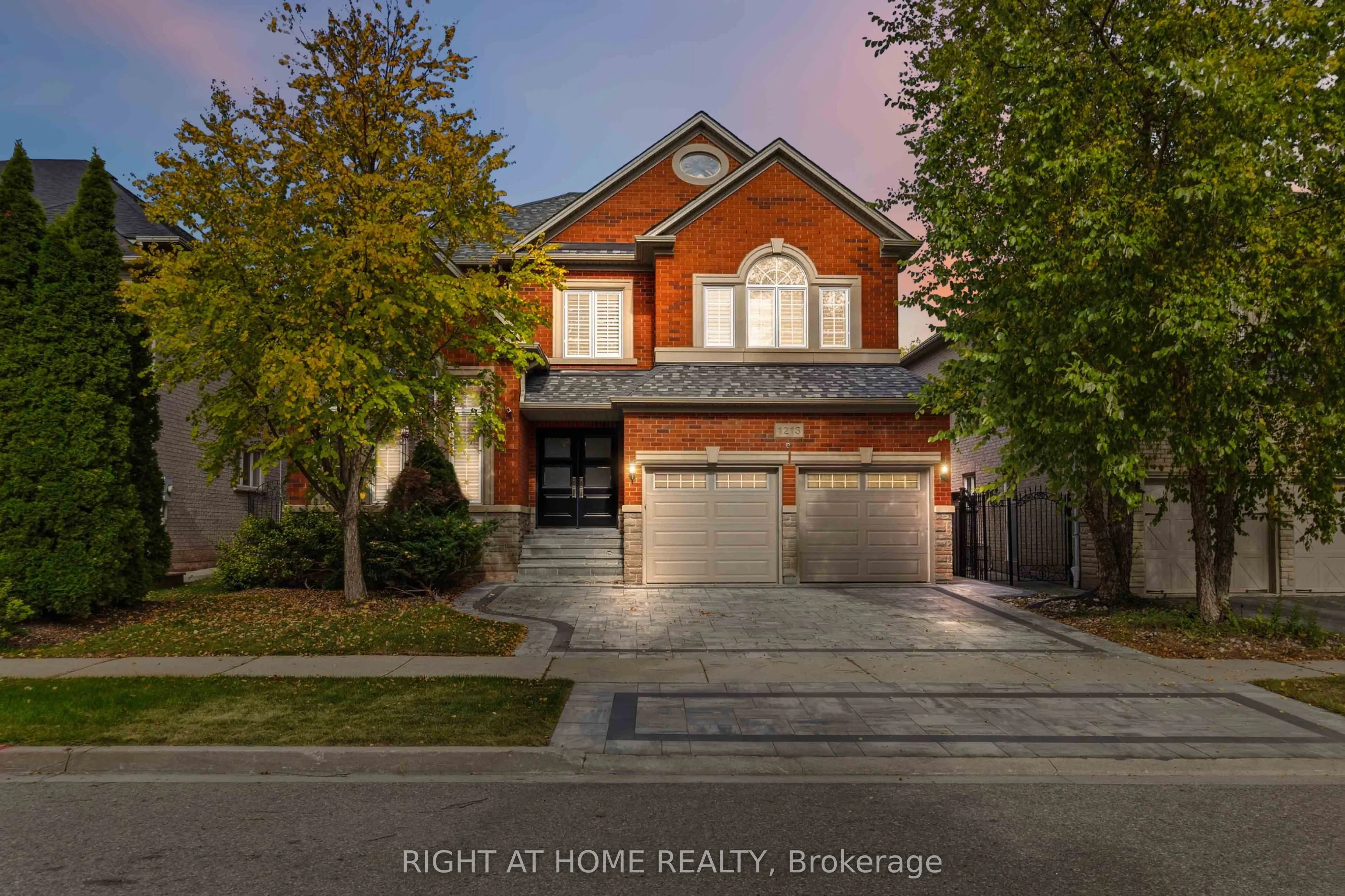 1213 Lindenrock Drive