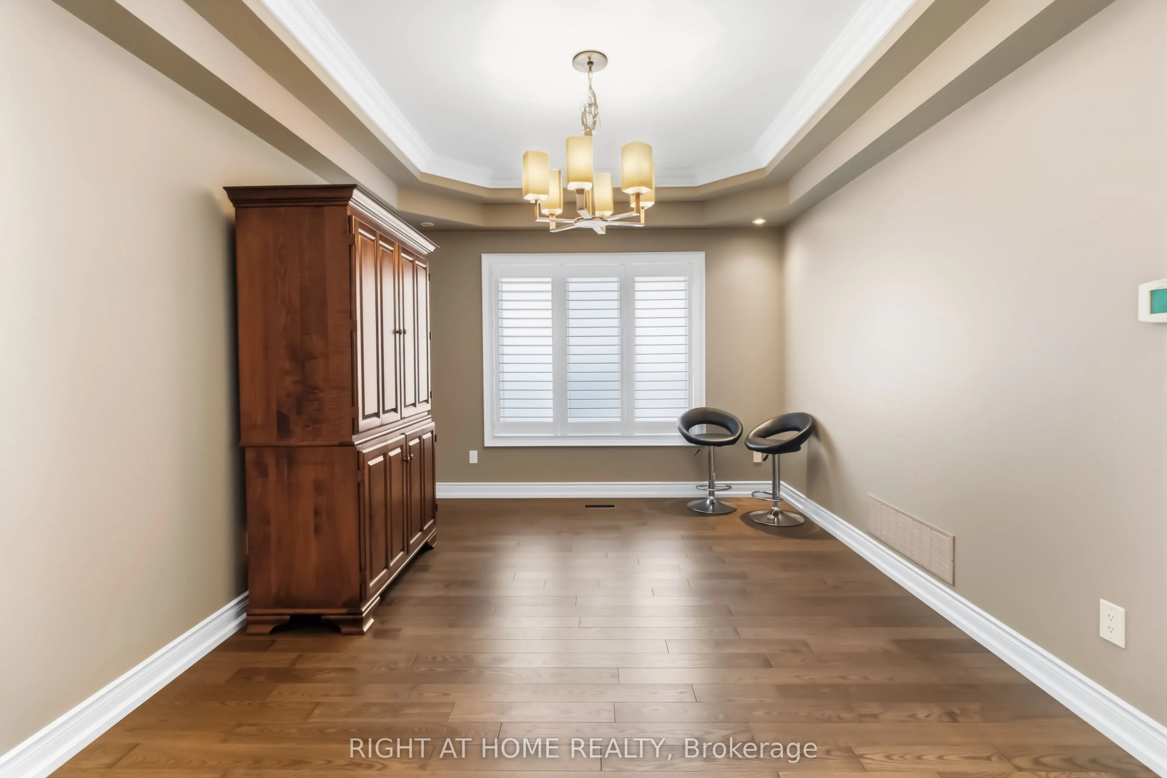 1213 Lindenrock Drive