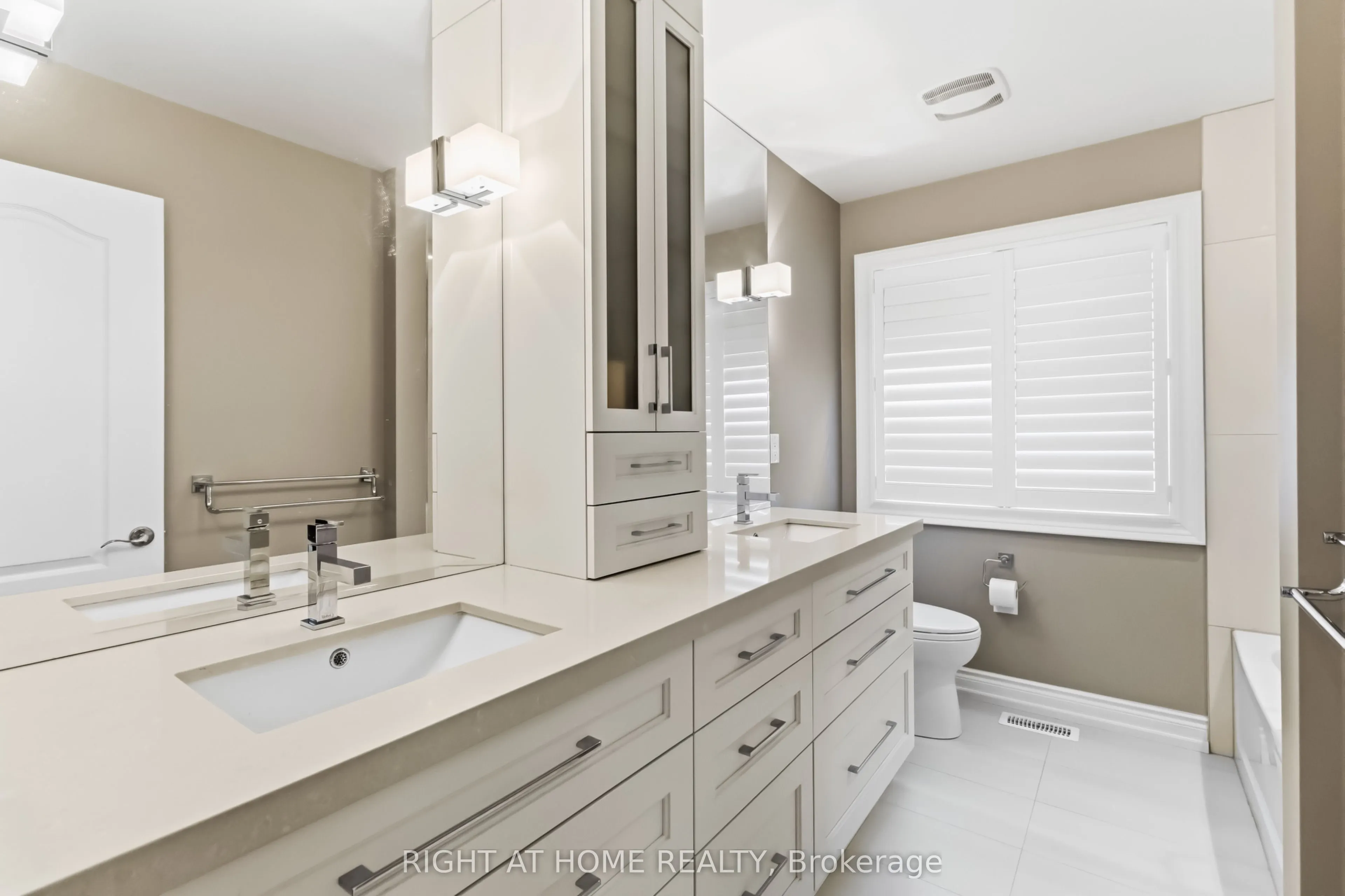 1213 Lindenrock Drive