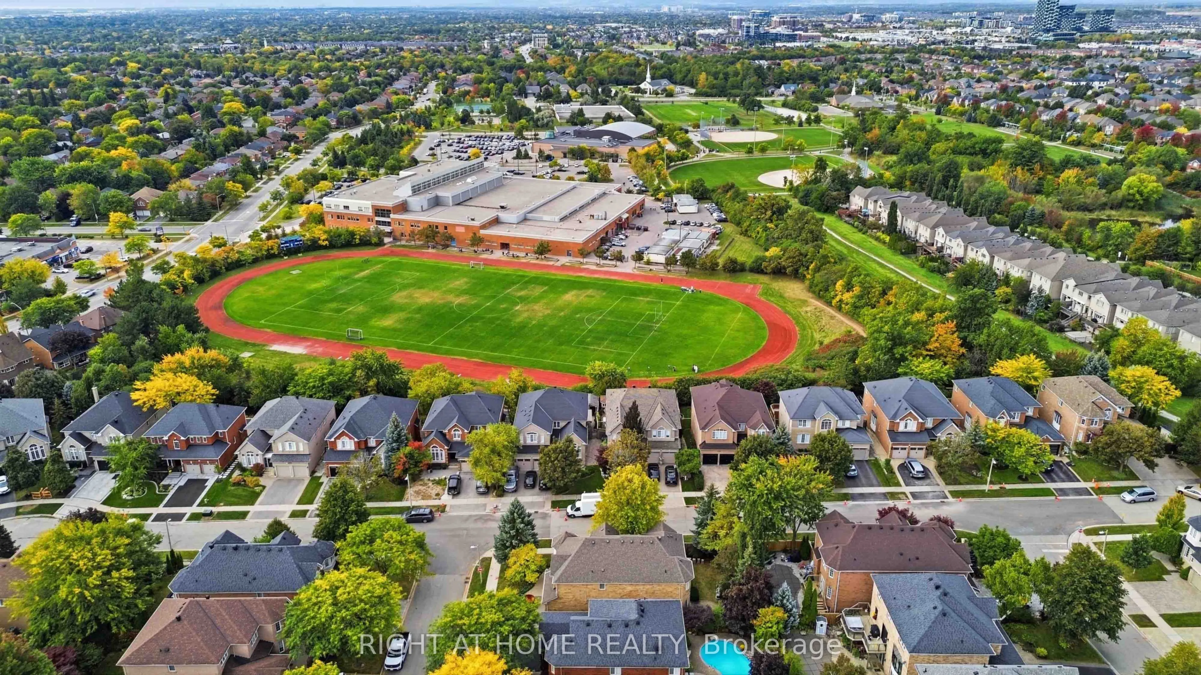 1213 Lindenrock Drive