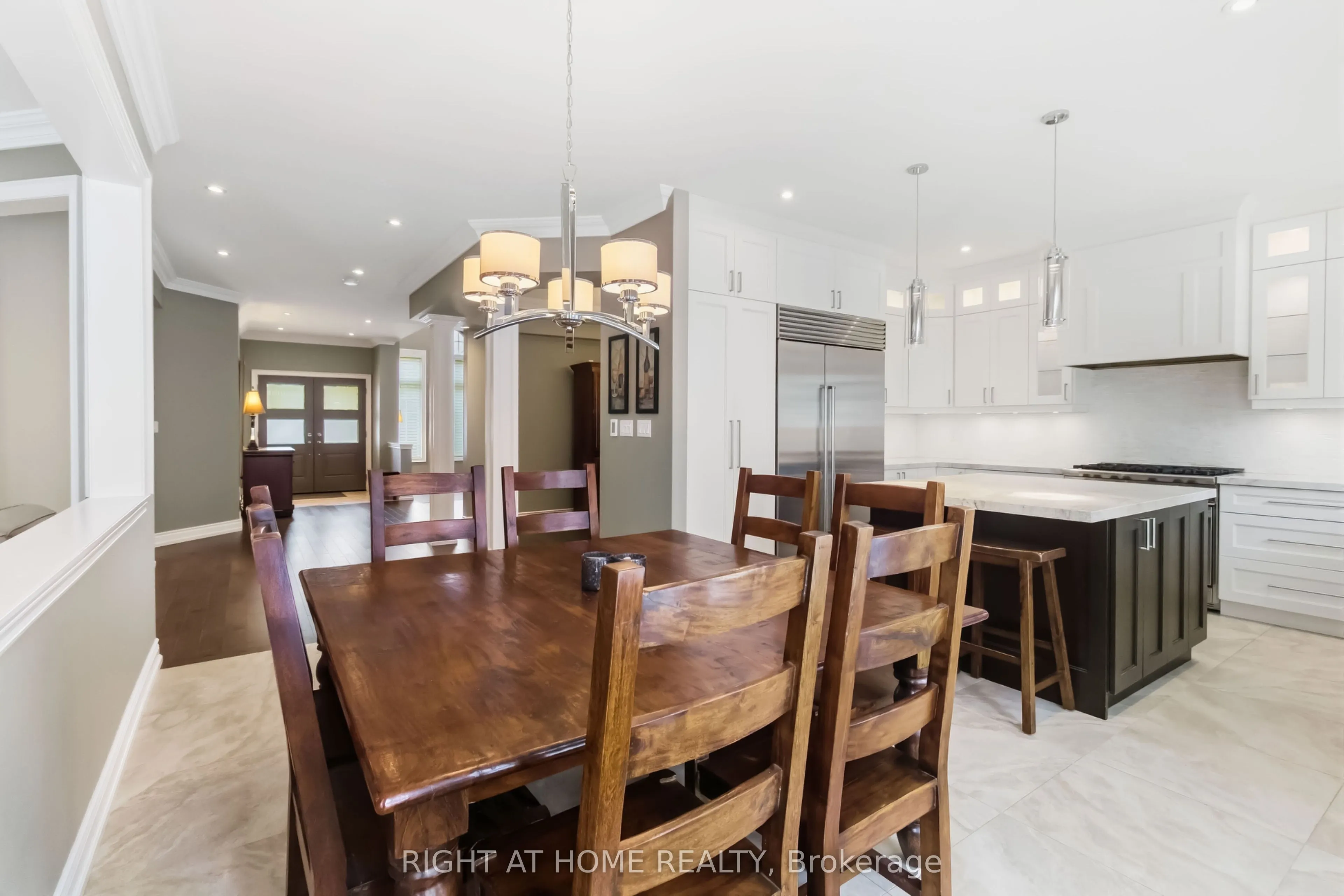 1213 Lindenrock Drive