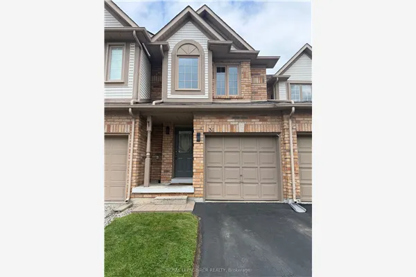 31 Alderbrook Place #8