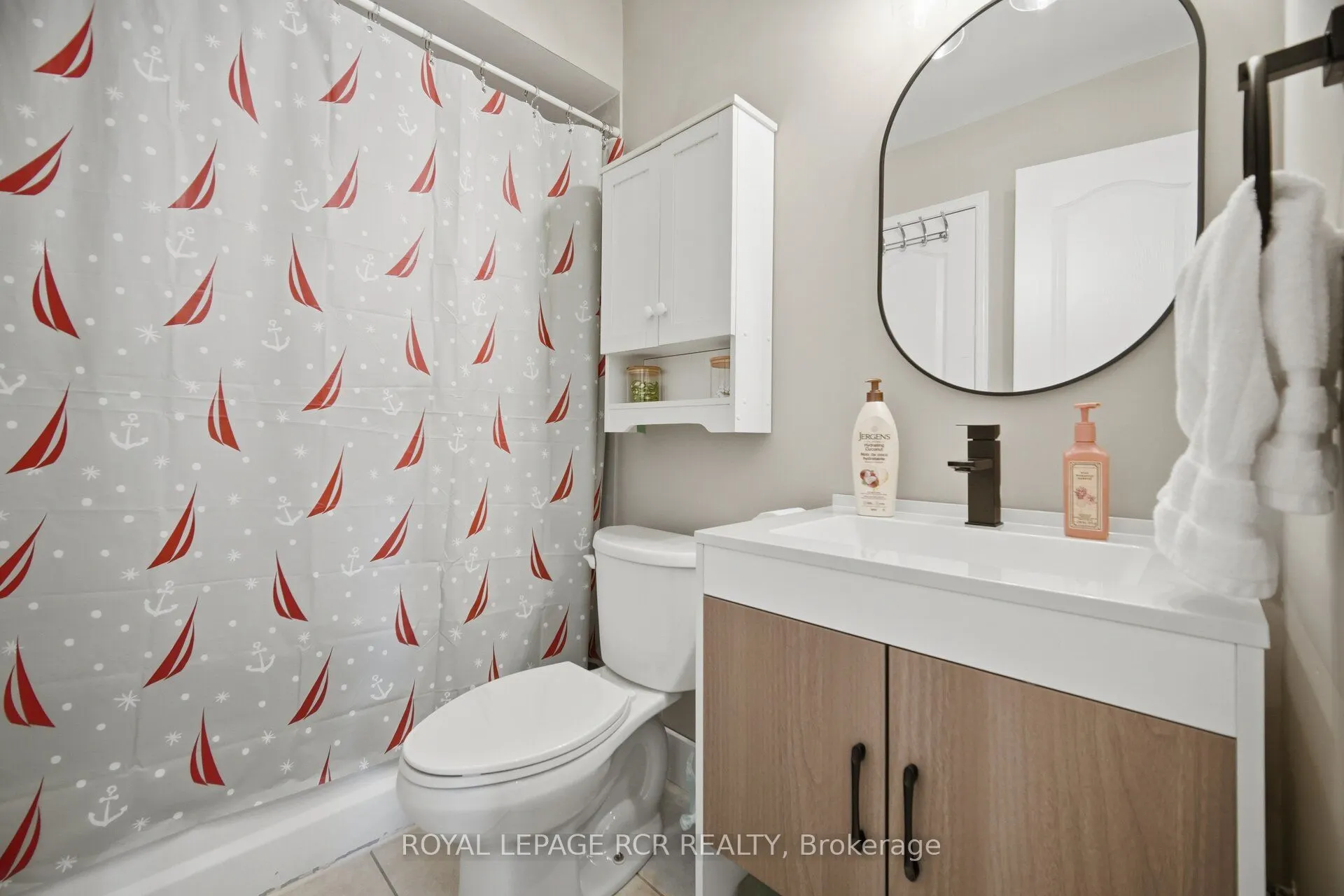 31 Alderbrook Place #8