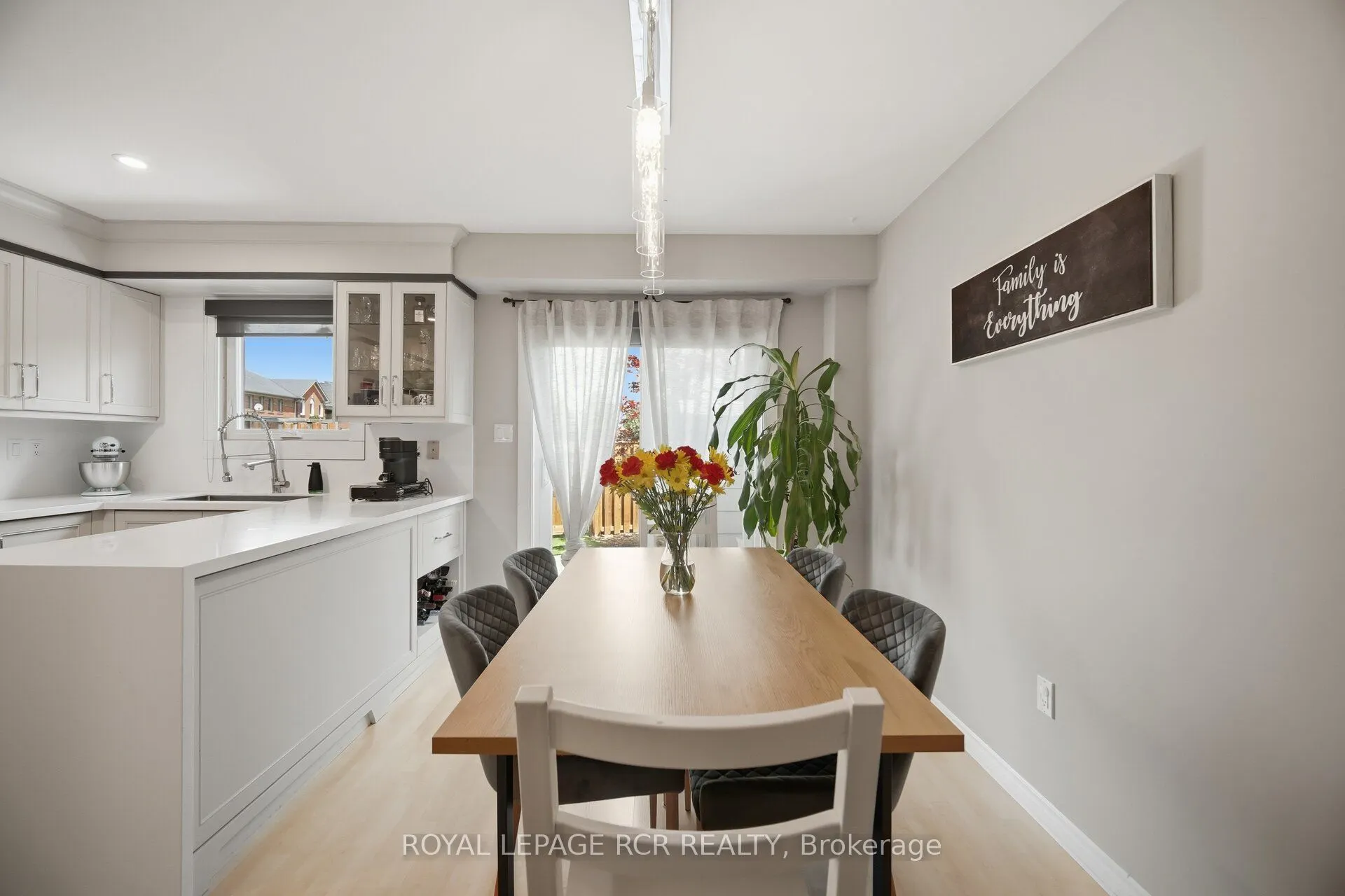 31 Alderbrook Place #8