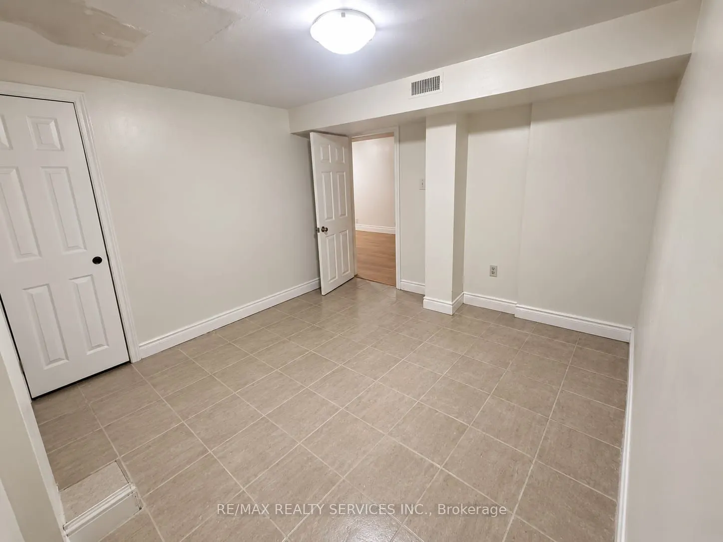 50 Banting Crescent