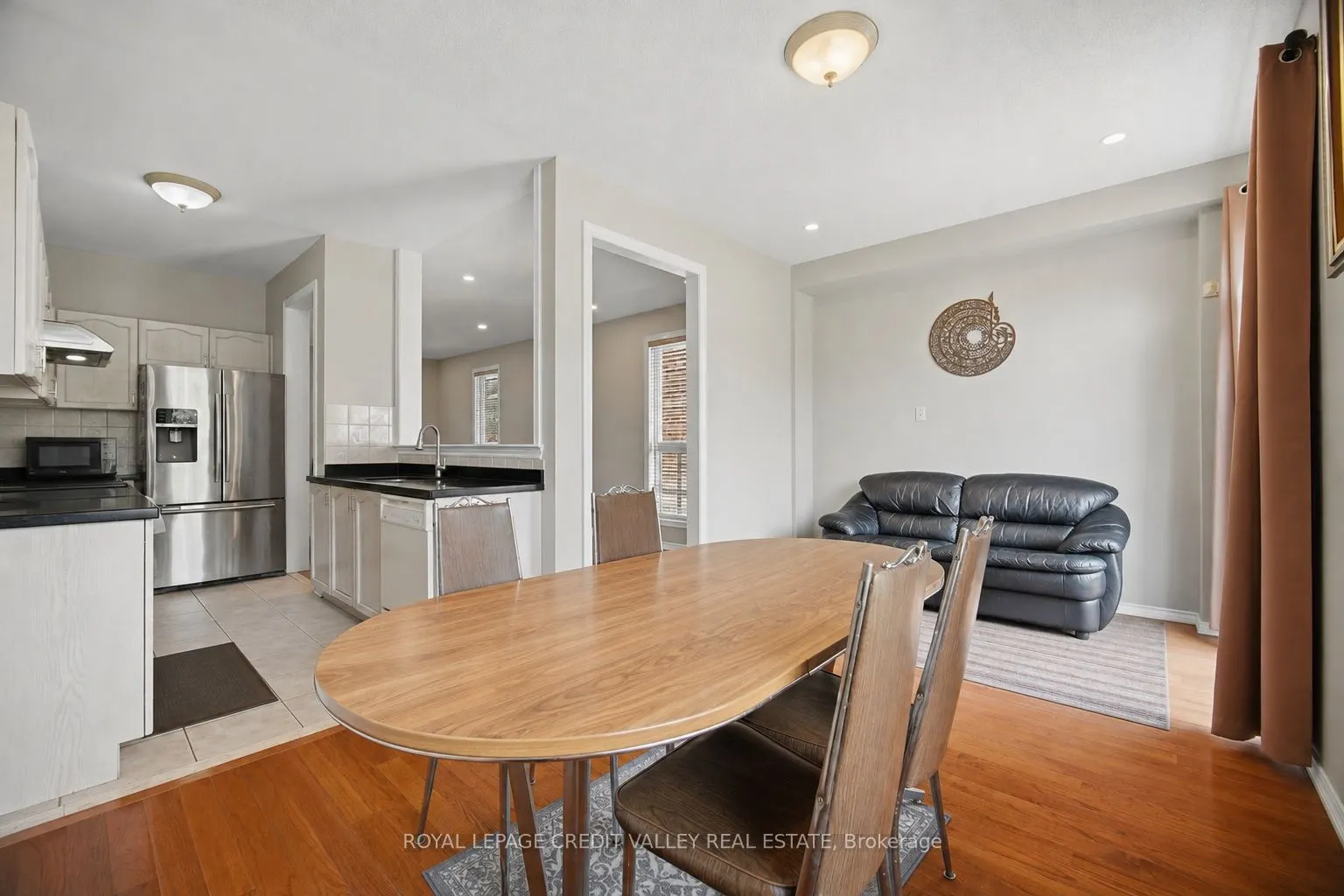 7443 Russian Olive Close