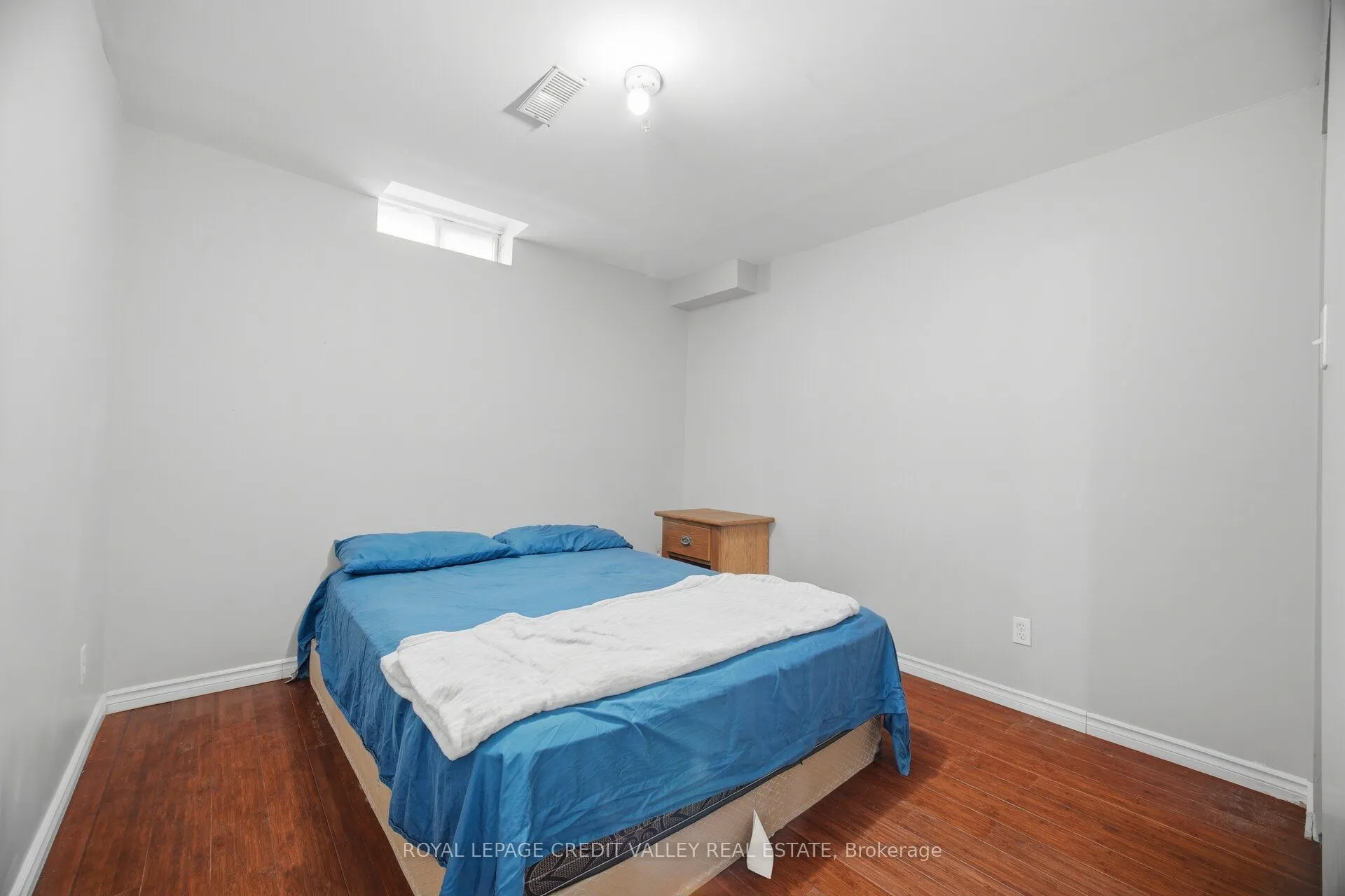 7443 Russian Olive Close