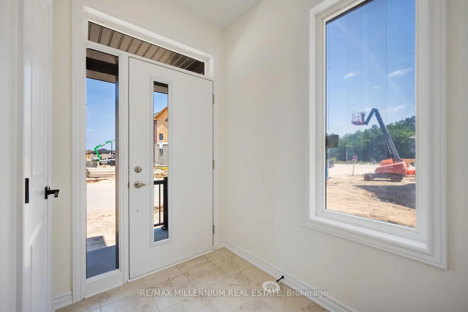 50 Thornbird Crescent #MAIN
