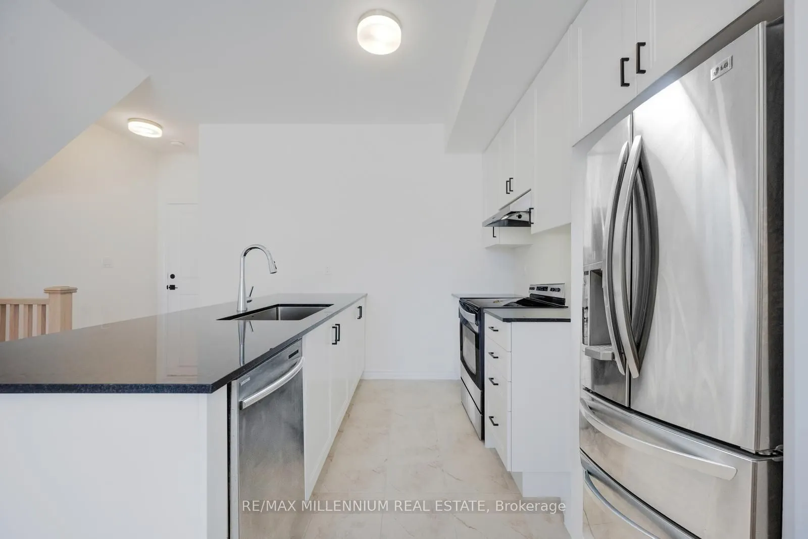 50 Thornbird Crescent #MAIN