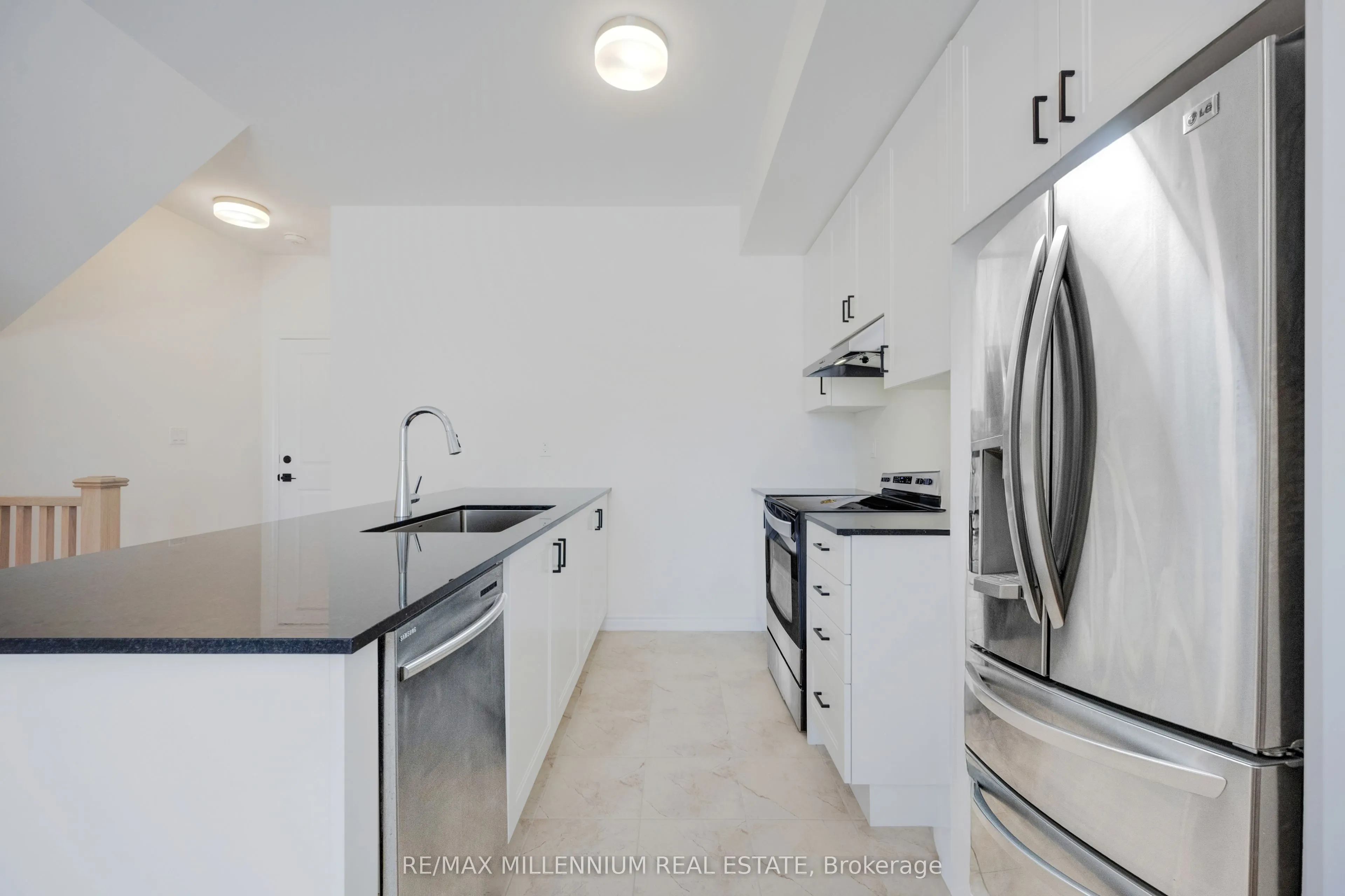 50 Thornbird Crescent #MAIN