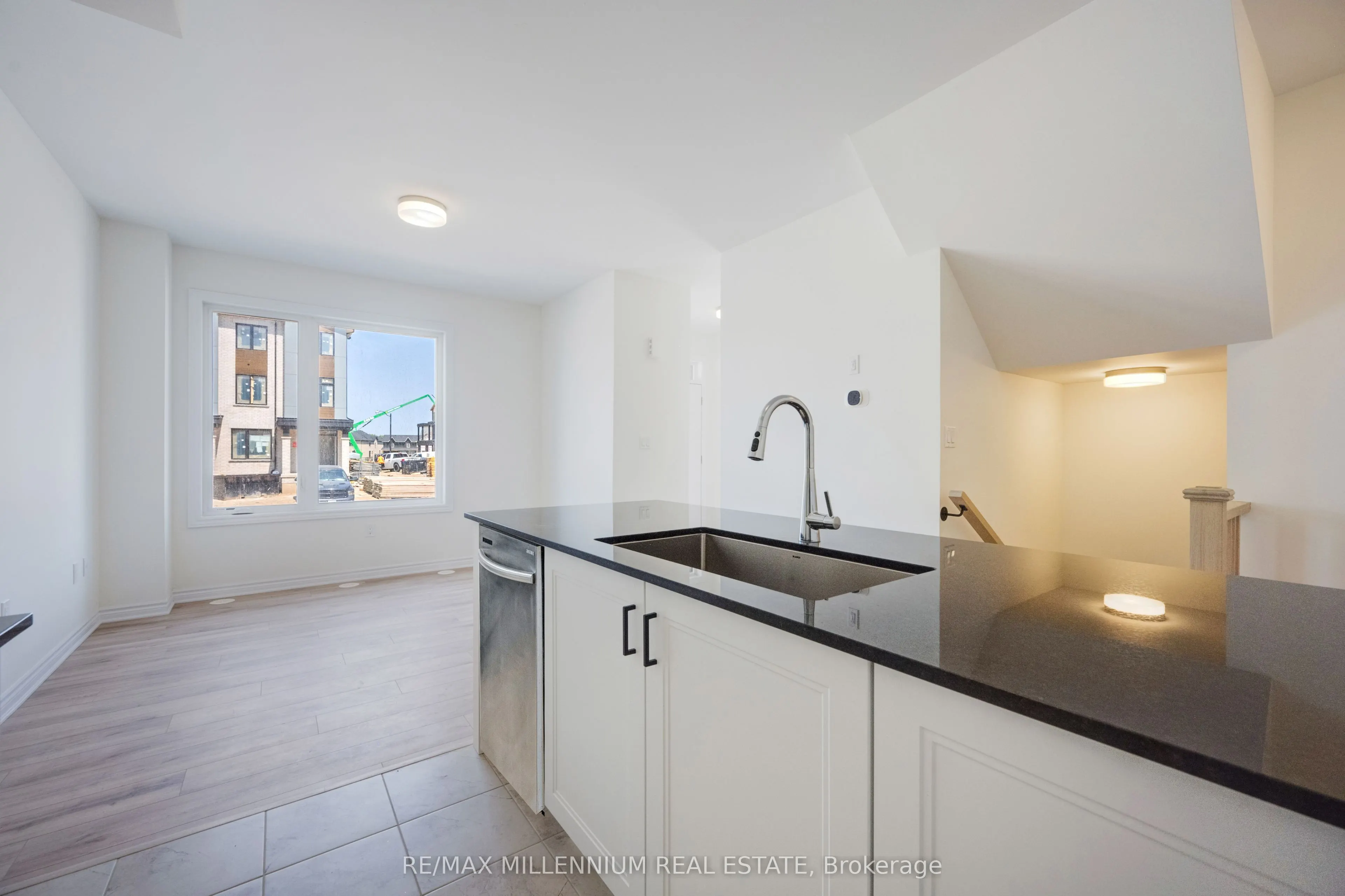 50 Thornbird Crescent #MAIN