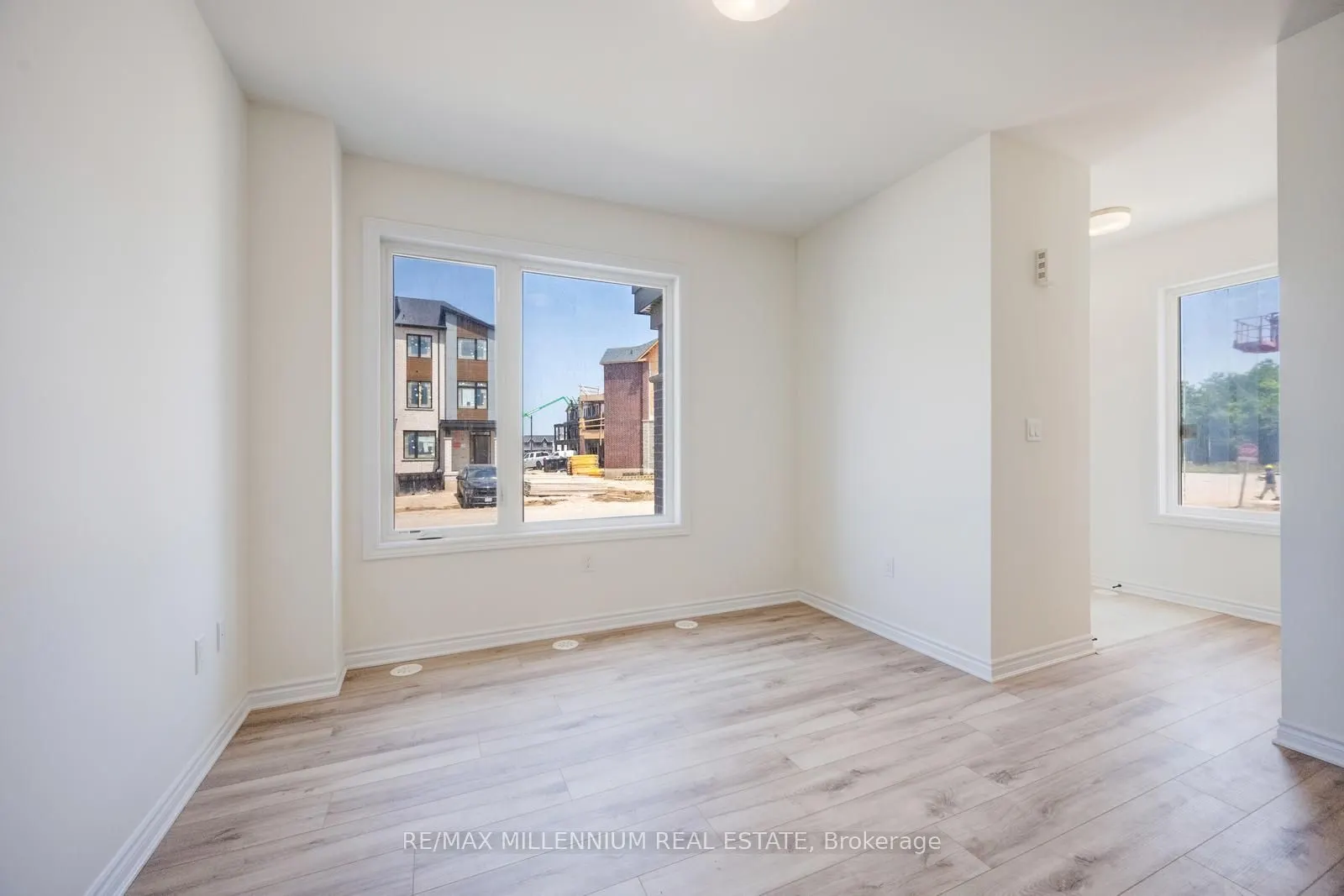 50 Thornbird Crescent #MAIN